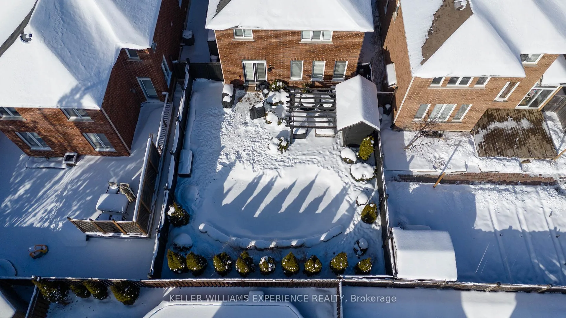 Photo 18 of 71 Graihawk Drive, Barrie, Ardagh — HOMEH