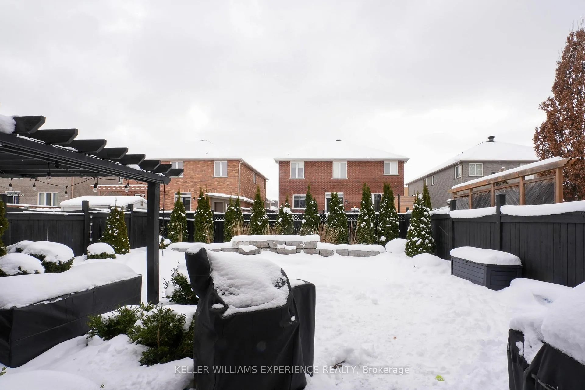 Photo 19 of 71 Graihawk Drive, Barrie, Ardagh — HOMEH