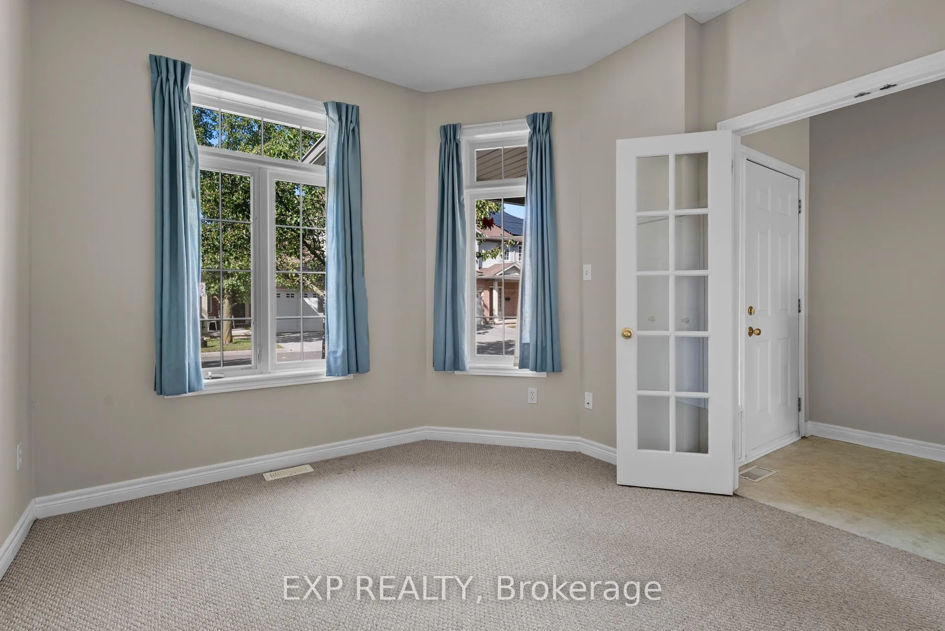 Photo 4 of Unit 23, 5595 Drummond Road, Niagara Falls, Hospital — HOMEH