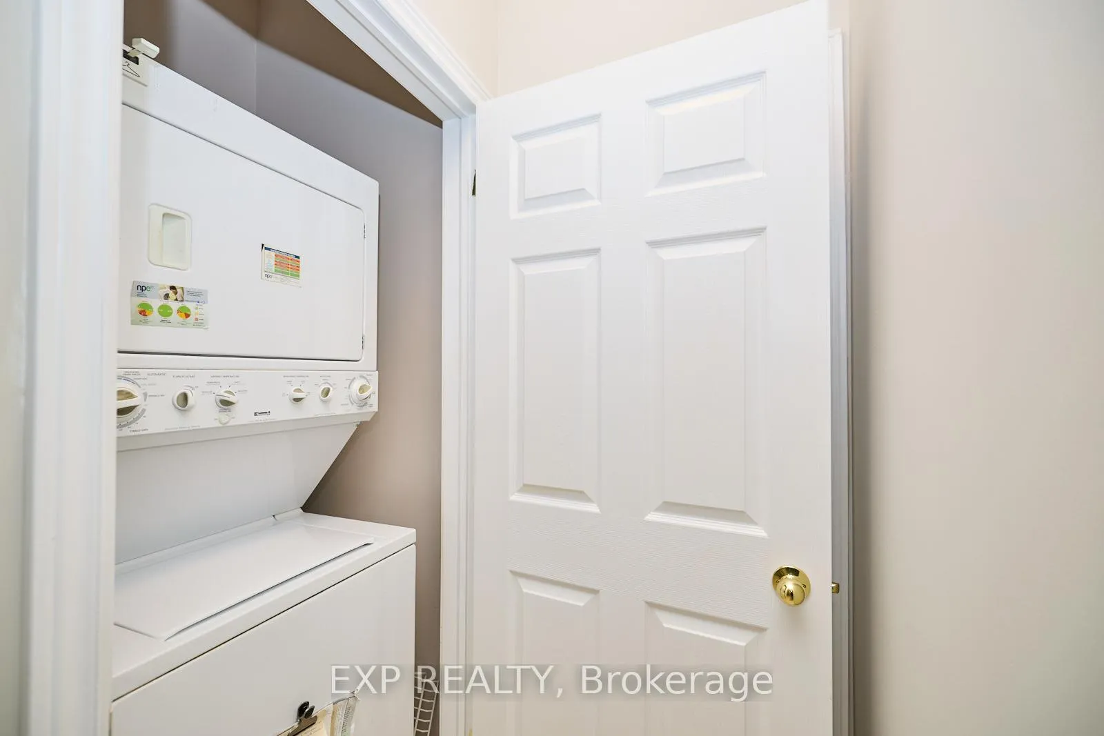 Photo 12 of Unit 23, 5595 Drummond Road, Niagara Falls, Hospital — HOMEH