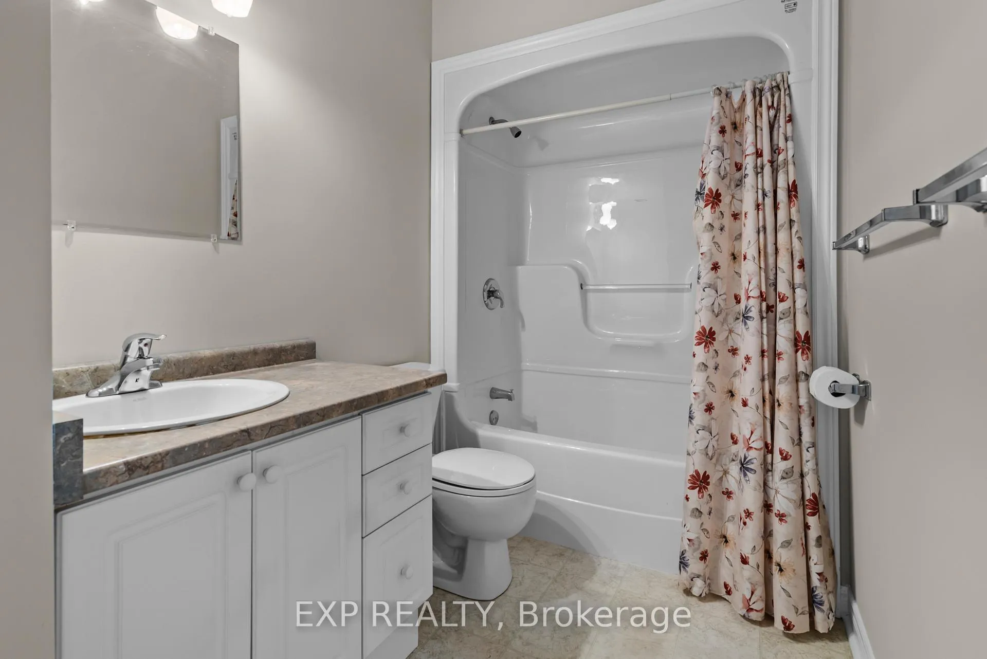 Photo 15 of Unit 23, 5595 Drummond Road, Niagara Falls, Hospital — HOMEH