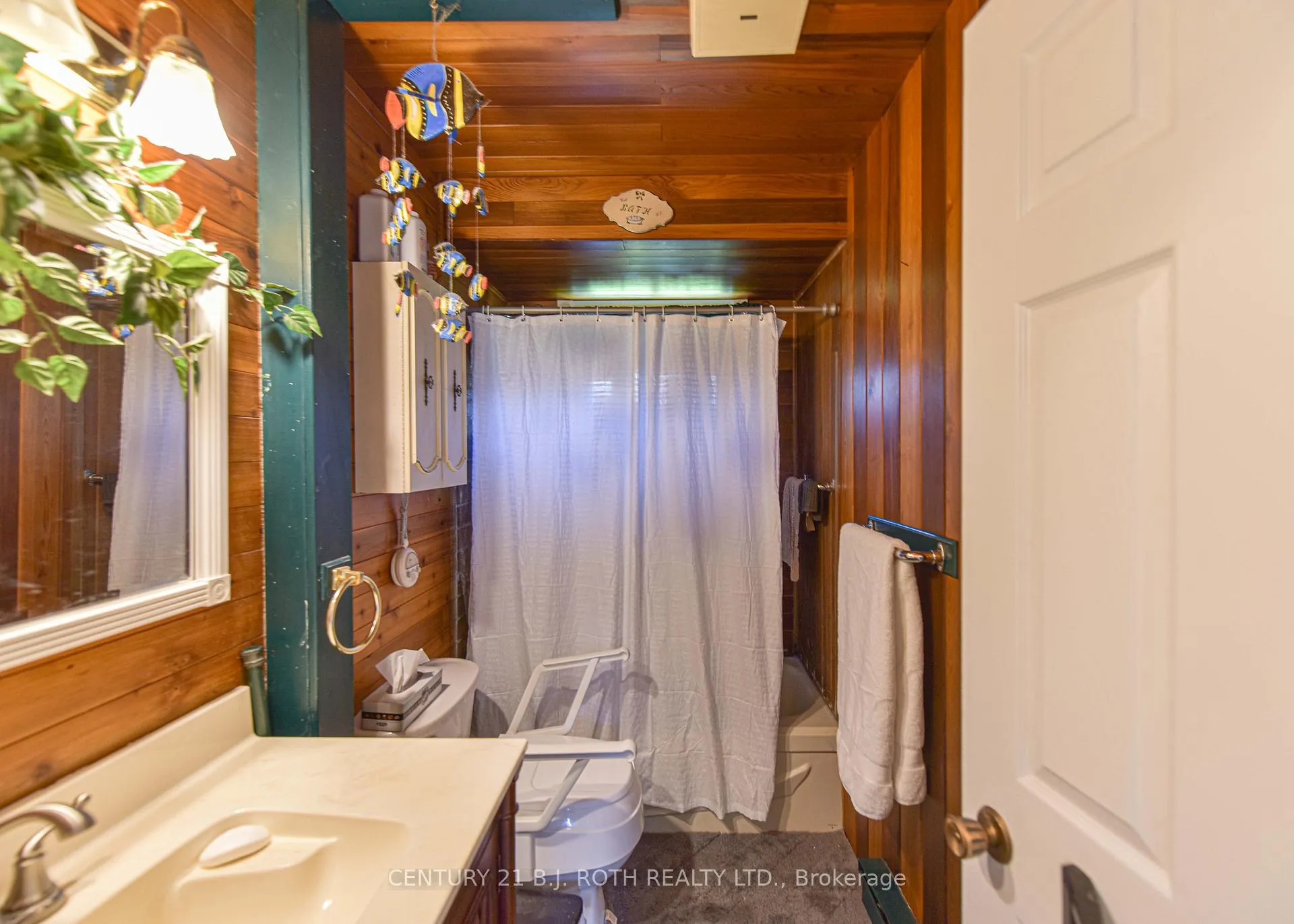 Photo 12 of 123 Wellington Street, Ramara, Atherley — HOMEH