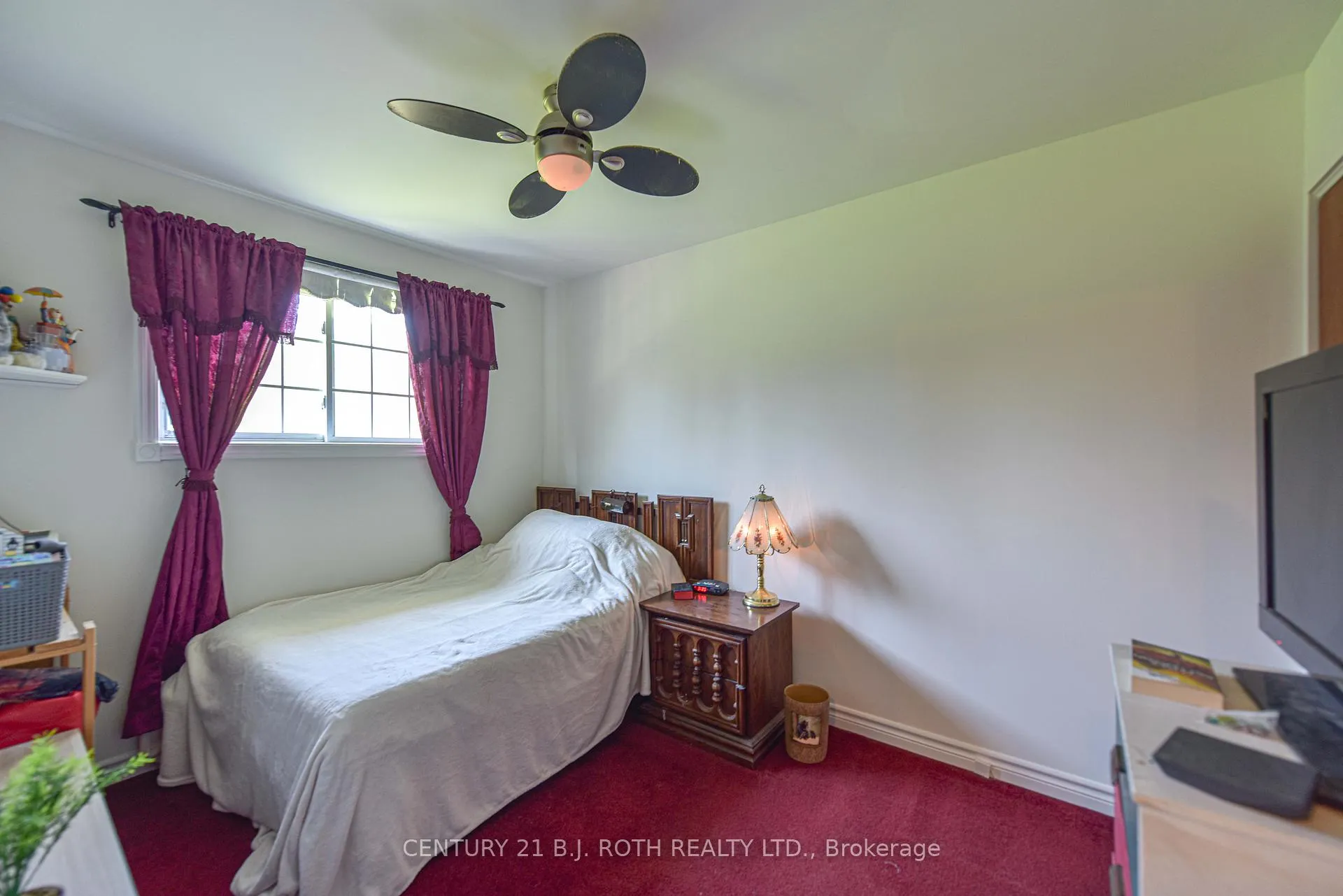 Photo 17 of 123 Wellington Street, Ramara, Atherley — HOMEH