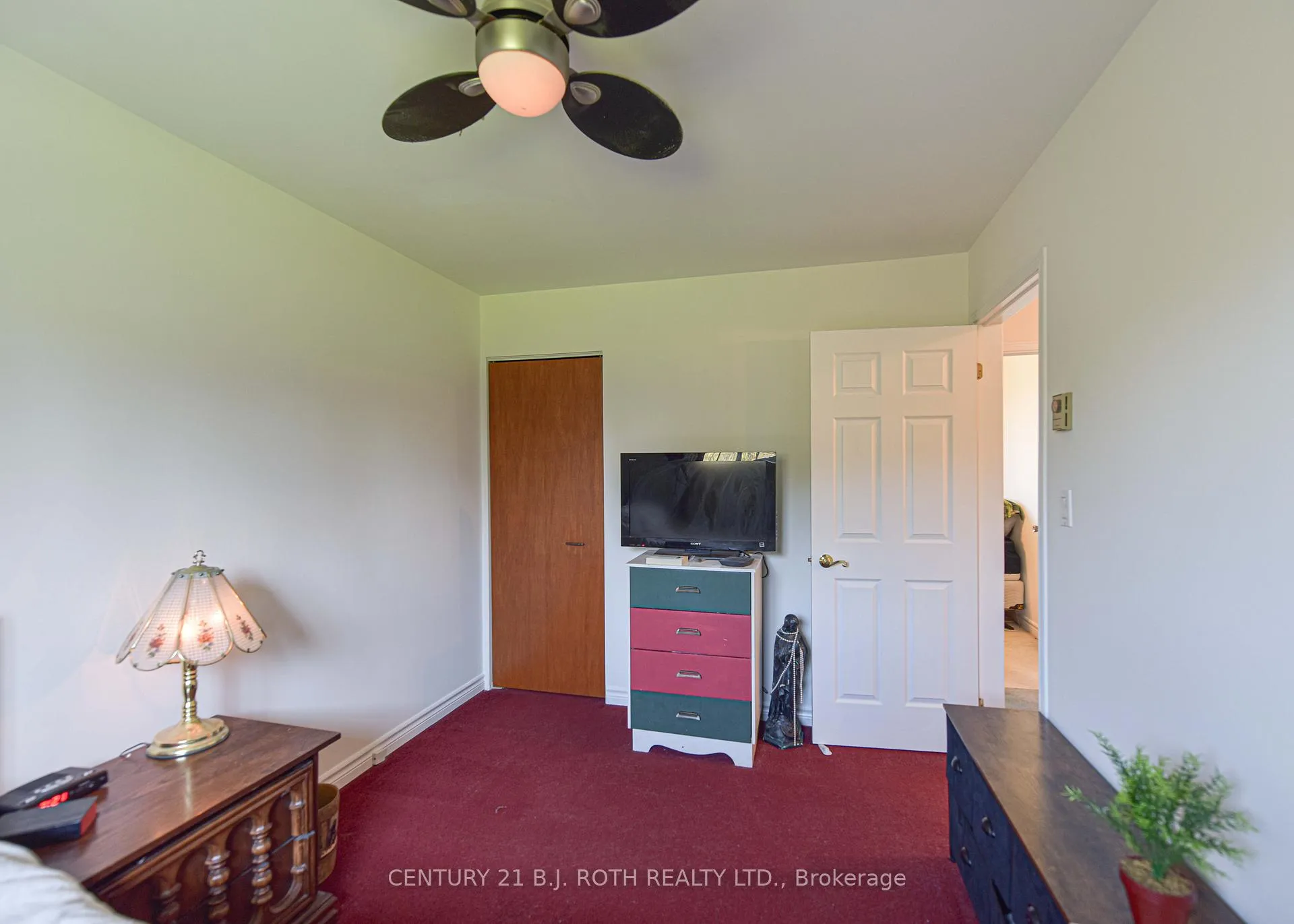 Photo 18 of 123 Wellington Street, Ramara, Atherley — HOMEH
