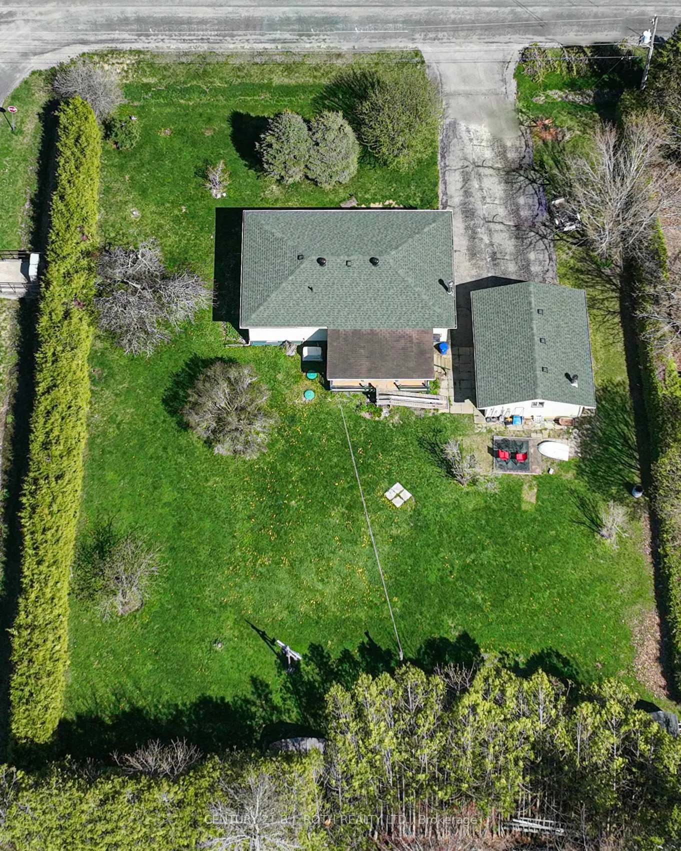 Photo 33 of 123 Wellington Street, Ramara, Atherley — HOMEH