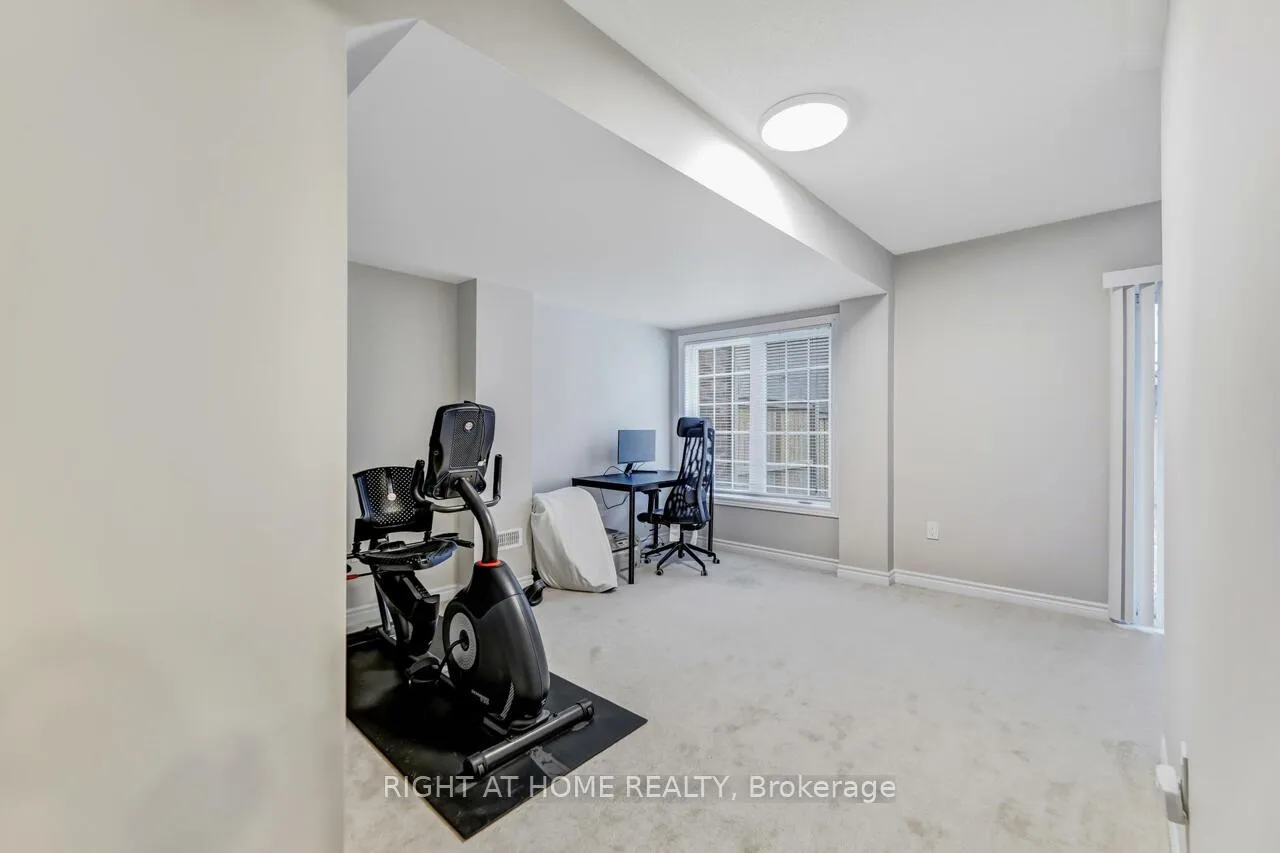 Photo 27 of 30 Farooq Boulevard, Vaughan, Vellore Village — HOMEH