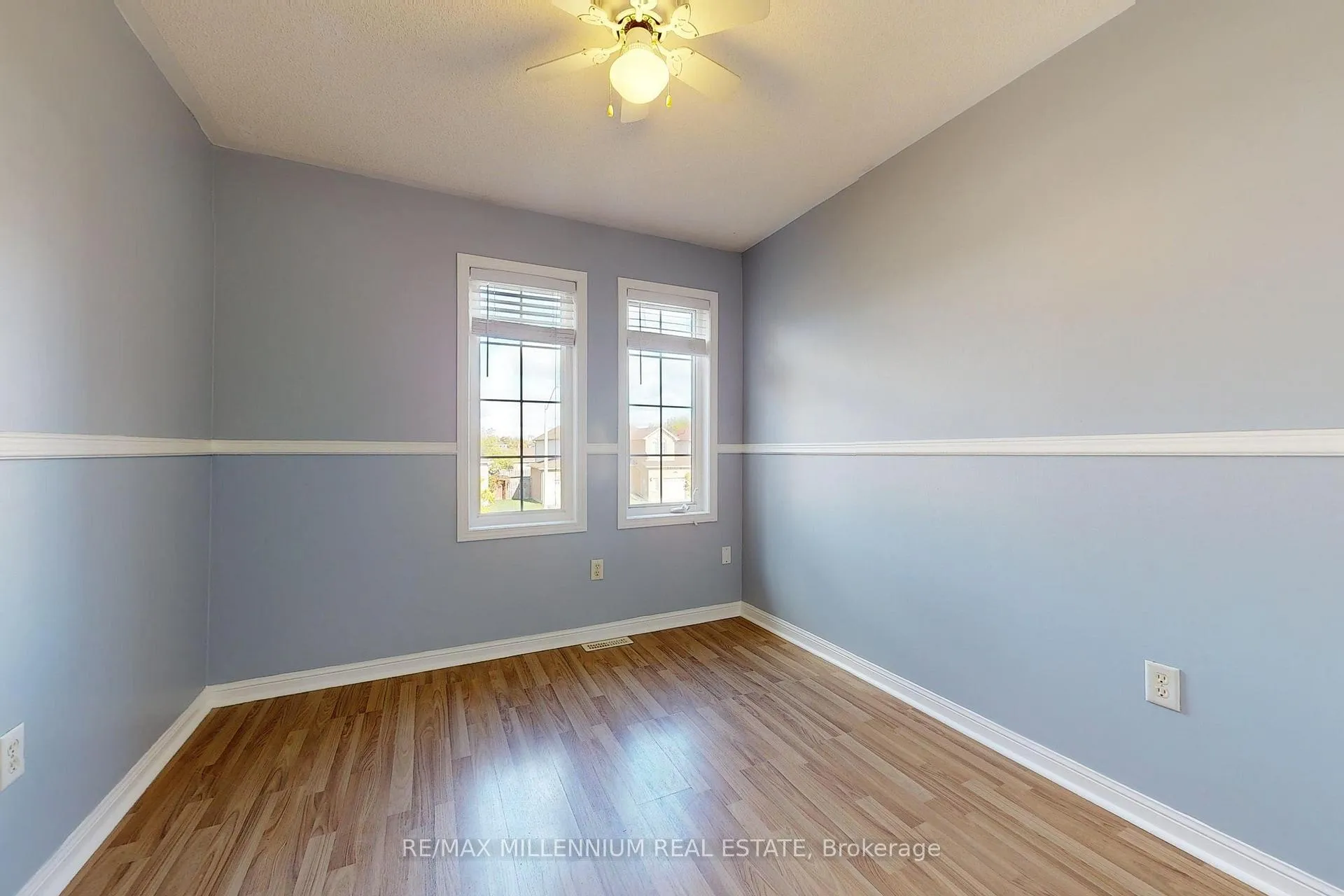 Photo 19 of 20 Coleman Drive, Barrie, 400 West — HOMEH