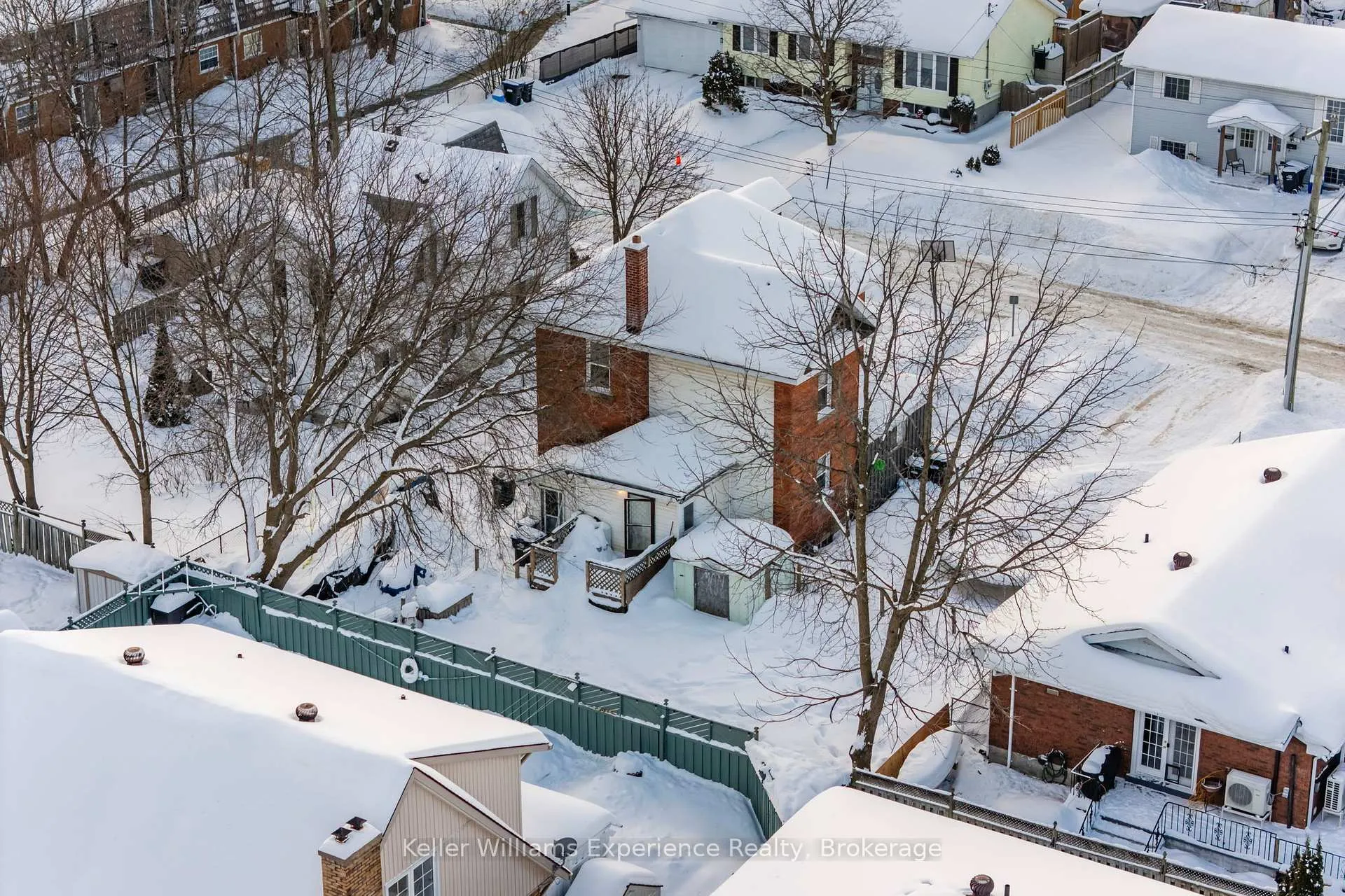 Photo 16 of 543 Nelson Street, Midland — HOMEH