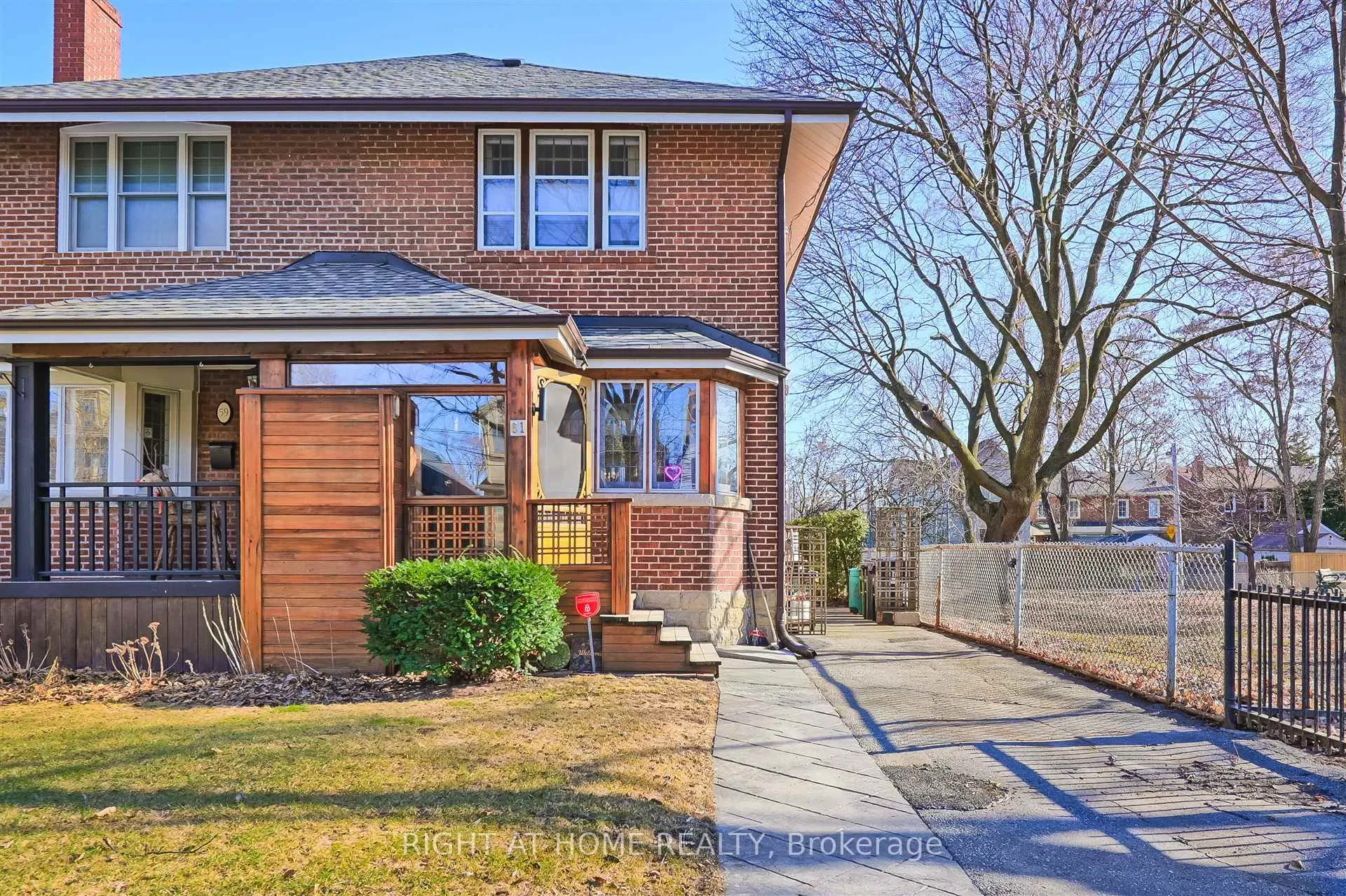 Photo 2 of 61 Woburn Avenue, Toronto, Lawrence Park North — HOMEH