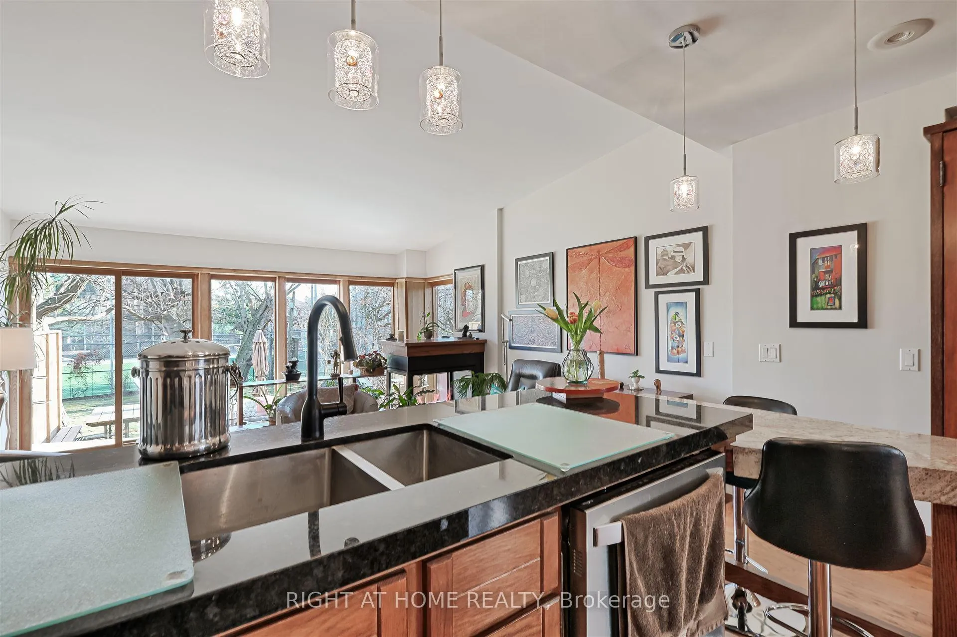 Photo 15 of 61 Woburn Avenue, Toronto, Lawrence Park North — HOMEH