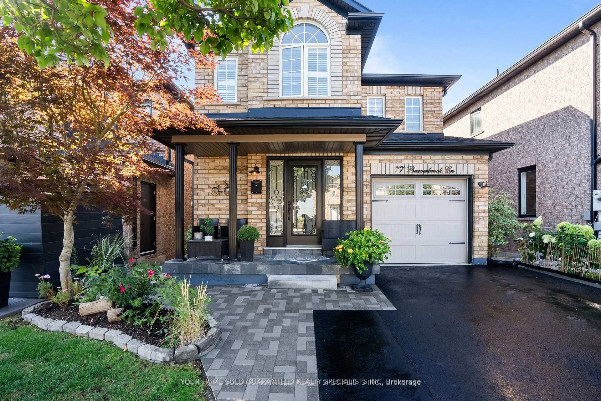 Photo 2 of 77 Beaverbrook Crescent, Vaughan, Maple — HOMEH