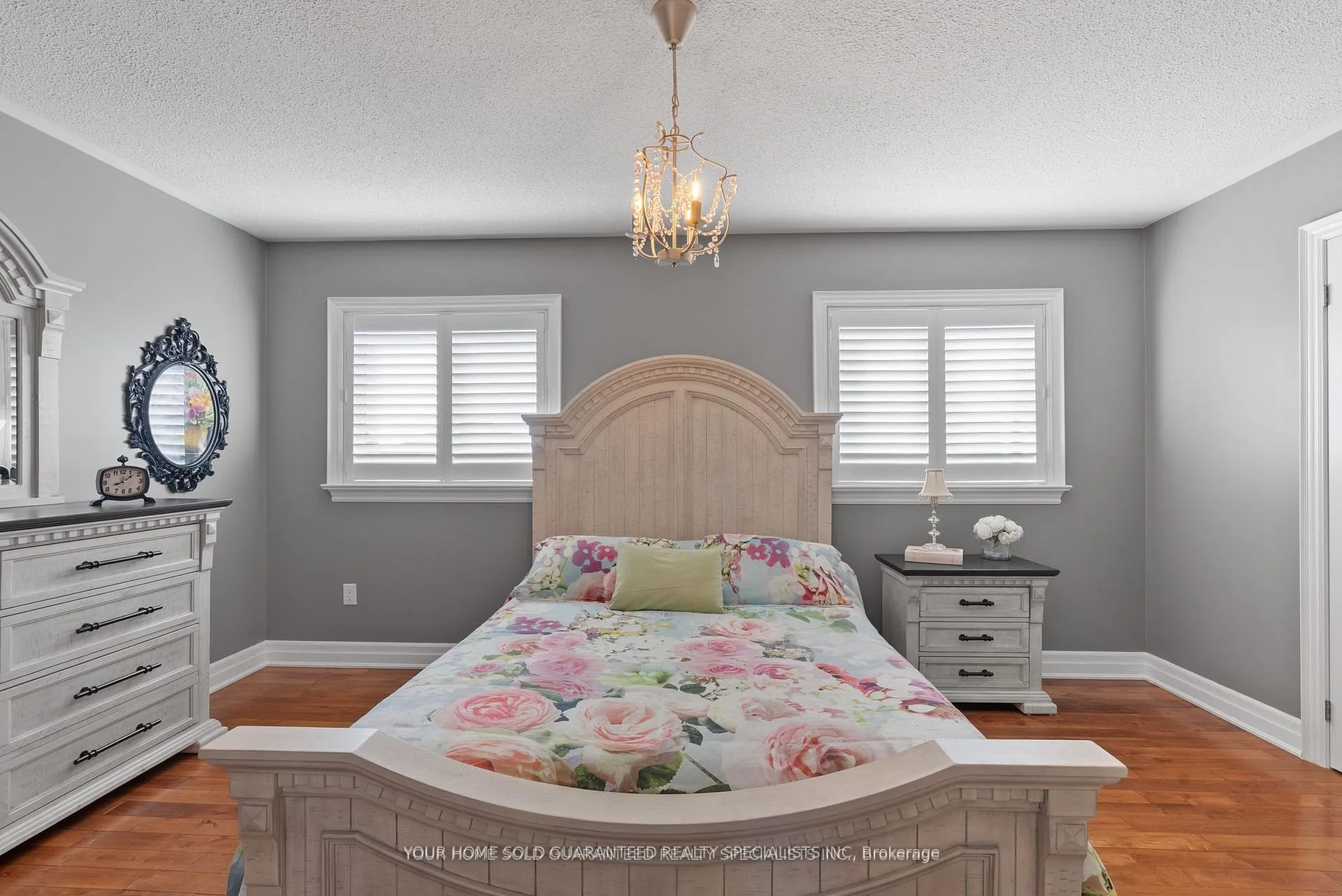 Photo 12 of 77 Beaverbrook Crescent, Vaughan, Maple — HOMEH