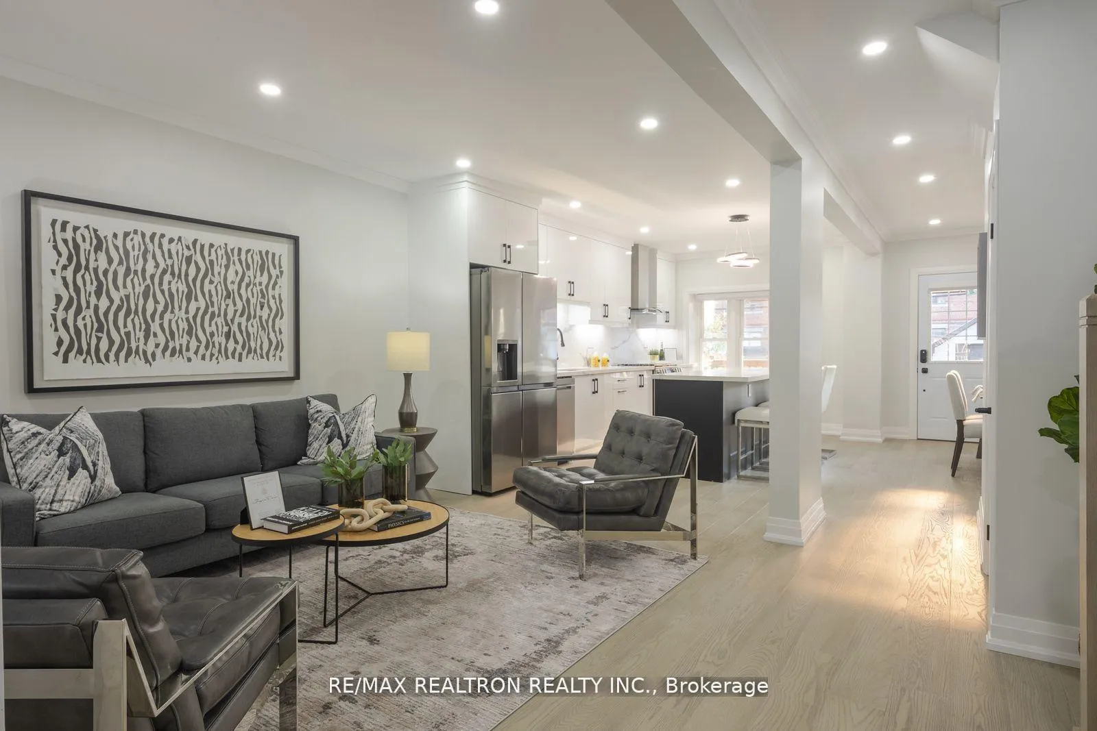 Photo 8 of 376 Northcliffe Boulevard, Toronto, Oakwood Village — HOMEH