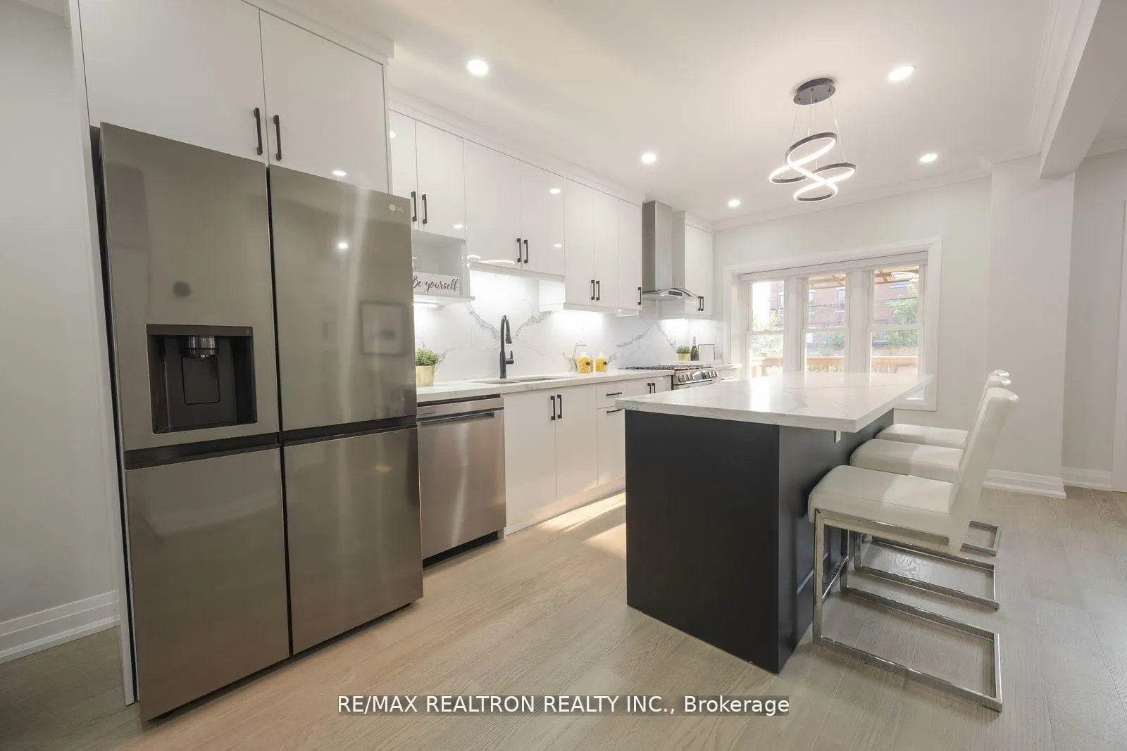 Photo 15 of 376 Northcliffe Boulevard, Toronto, Oakwood Village — HOMEH