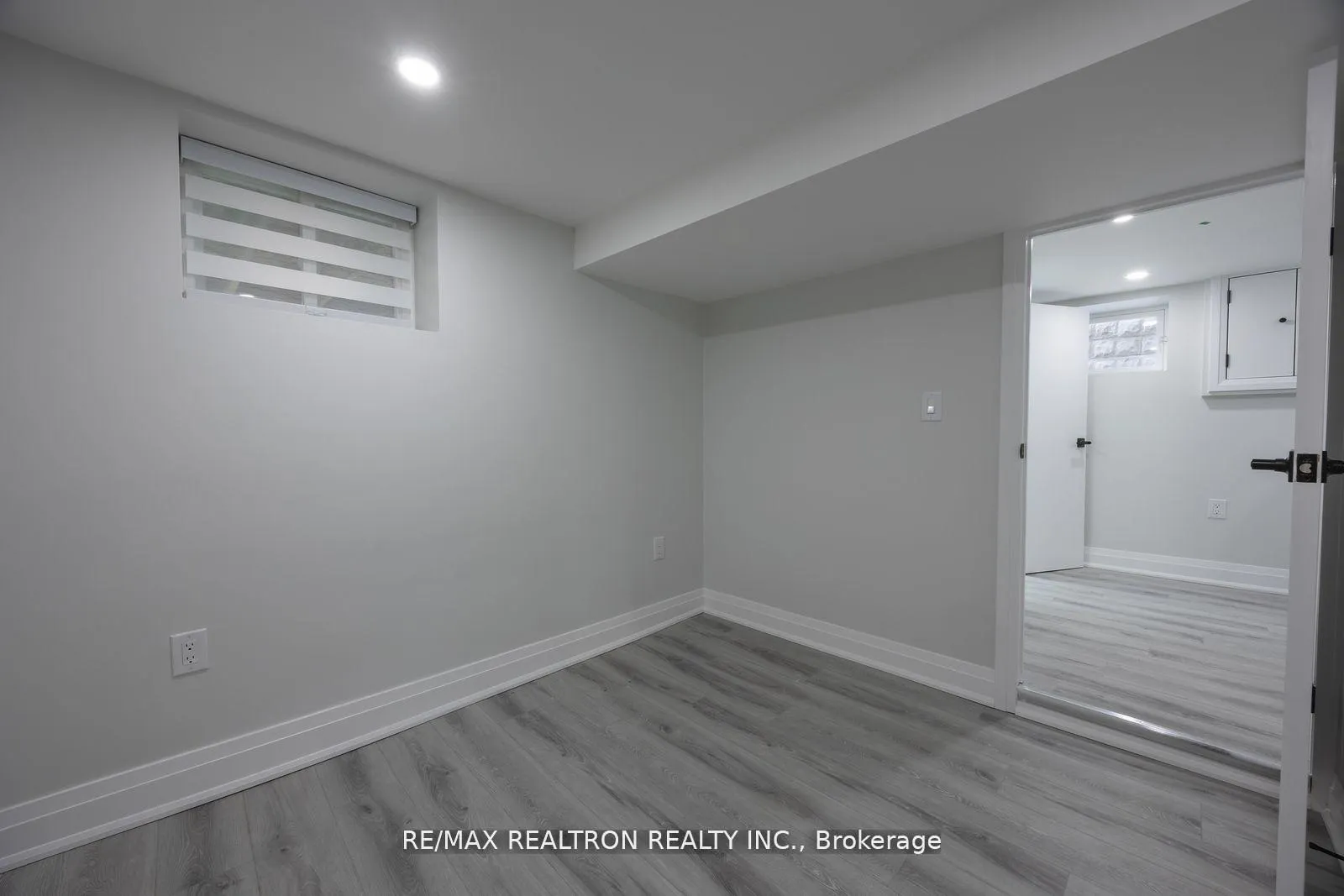 Photo 31 of 376 Northcliffe Boulevard, Toronto, Oakwood Village — HOMEH