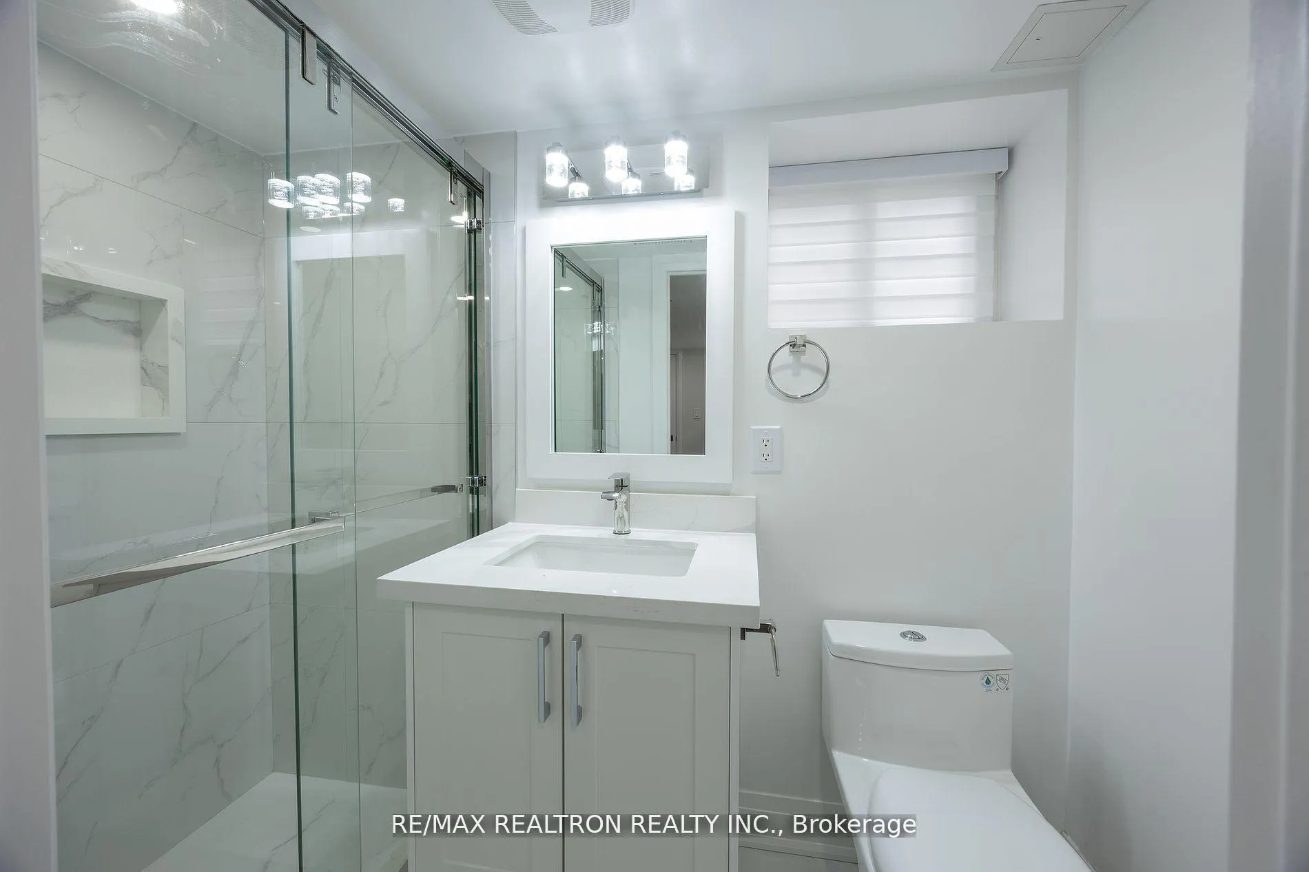 Photo 35 of 376 Northcliffe Boulevard, Toronto, Oakwood Village — HOMEH