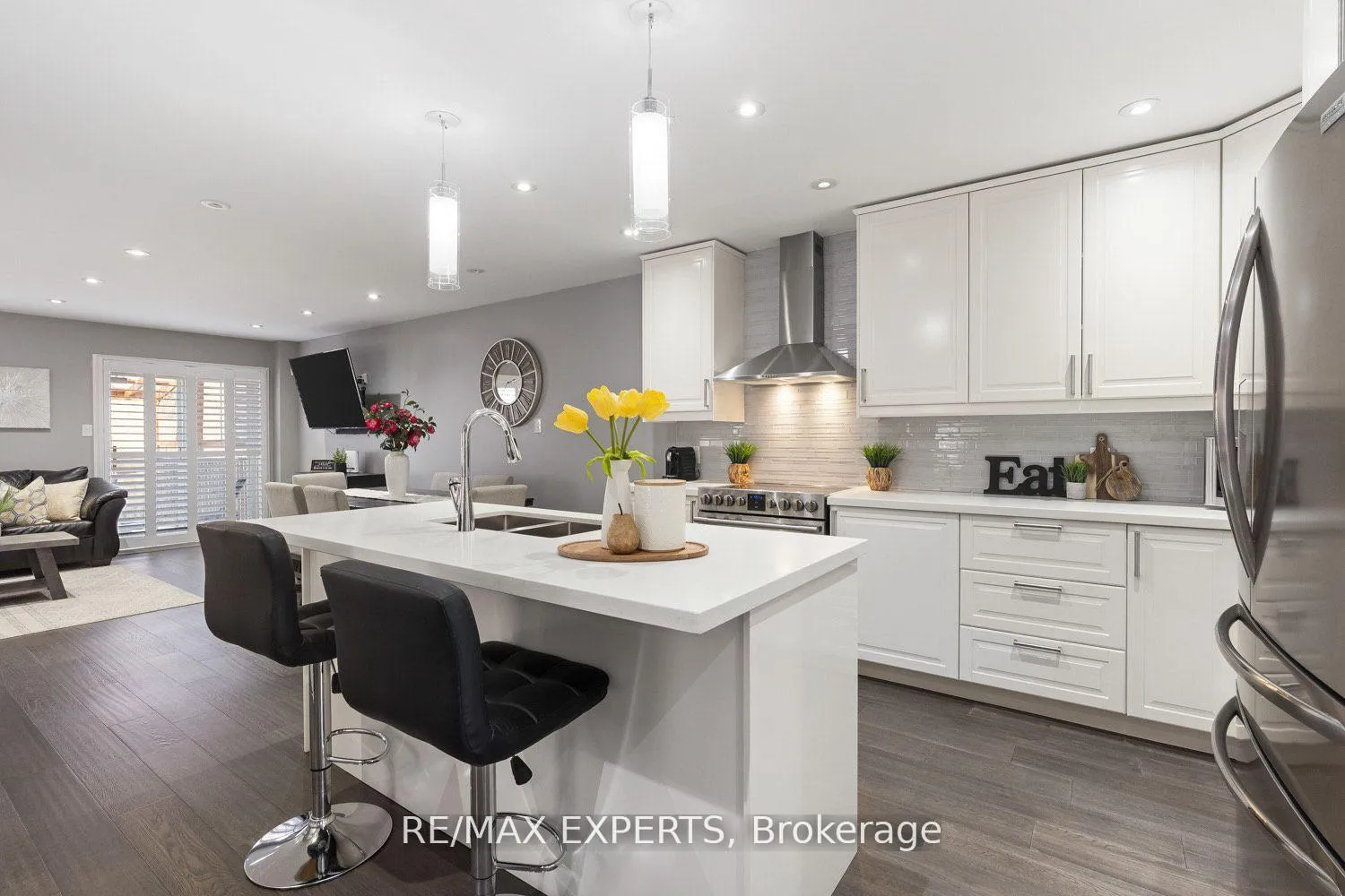 Photo 2 of 75 Grapevine Road, Caledon, Bolton West — HOMEH