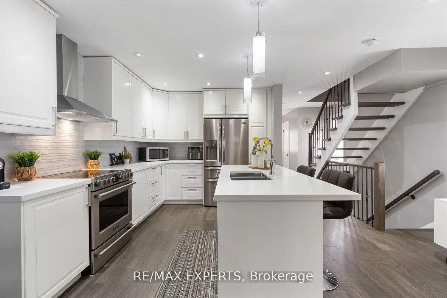 Photo 5 of 75 Grapevine Road, Caledon, Bolton West — HOMEH