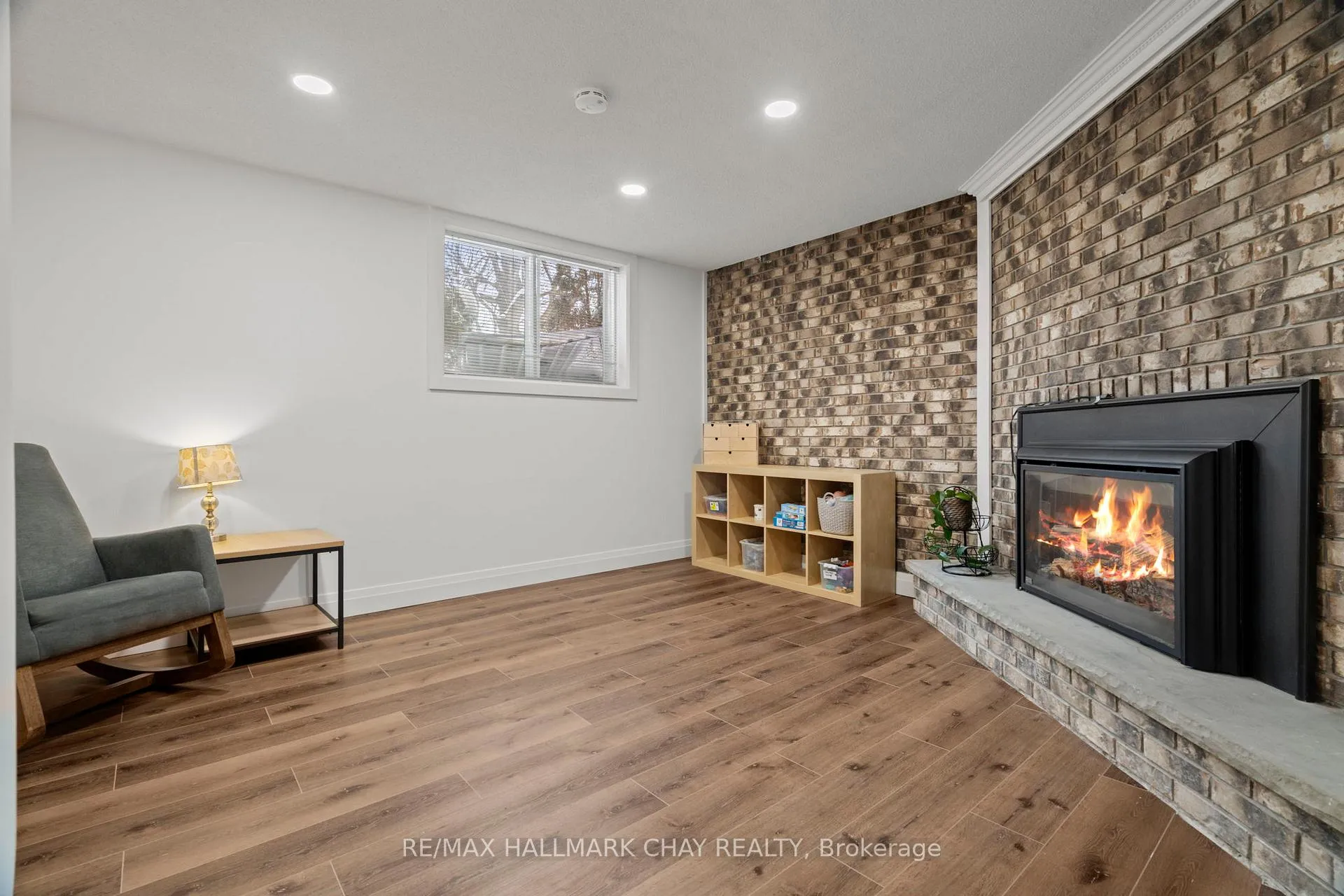 Photo 27 of 2 Maplecrest Road, Springwater, Midhurst — HOMEH