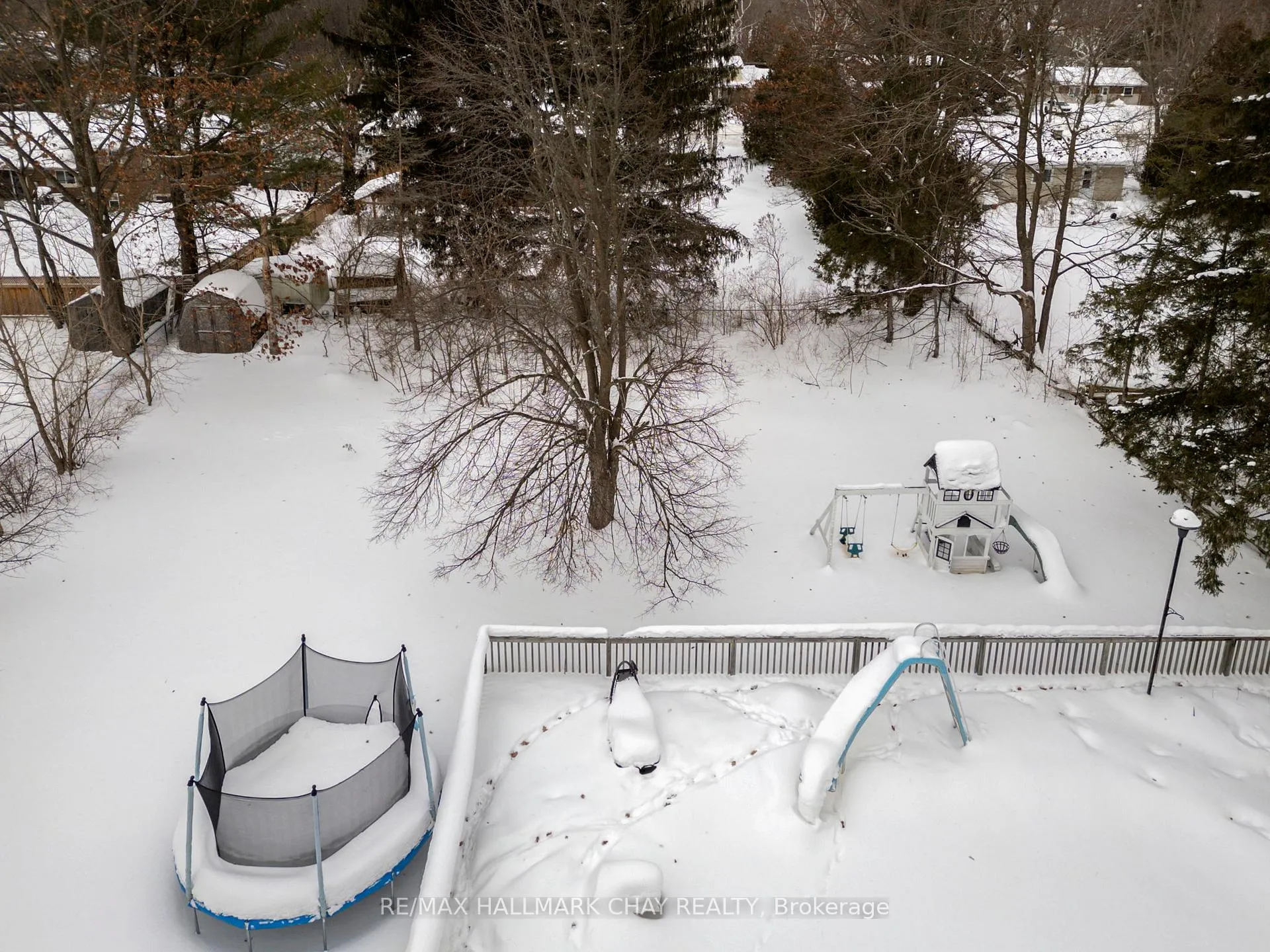 Photo 36 of 2 Maplecrest Road, Springwater, Midhurst — HOMEH