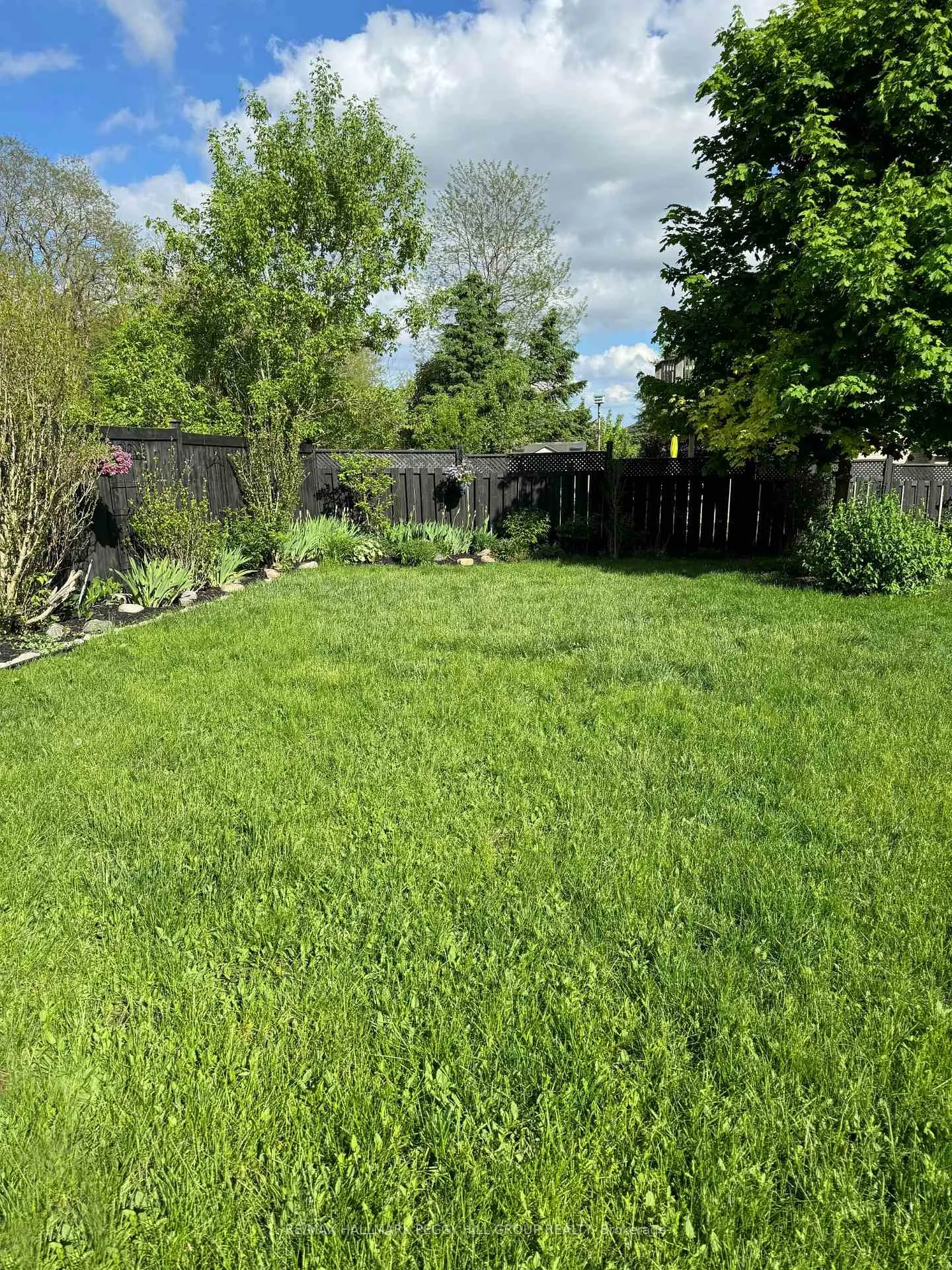 Photo 34 of 89 Knupp Road, Barrie, Edgehill Drive — HOMEH