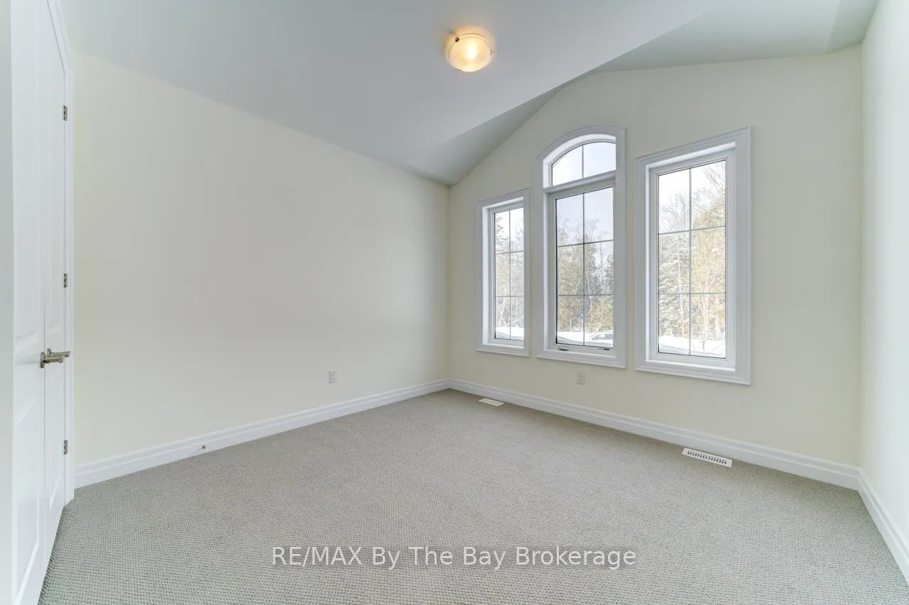 Photo 3 of 190 Mapleside Drive, Wasaga Beach — HOMEH