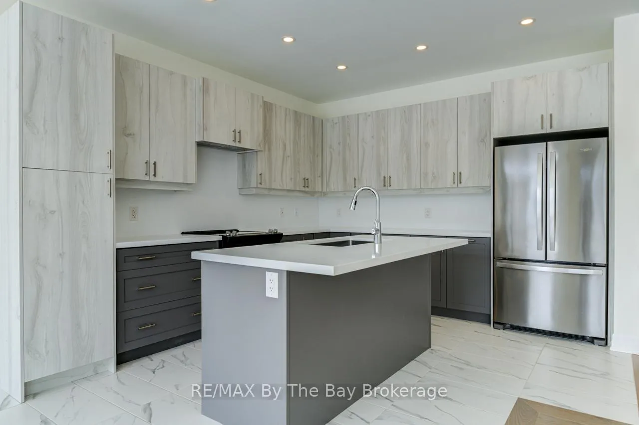 Photo 12 of 190 Mapleside Drive, Wasaga Beach — HOMEH