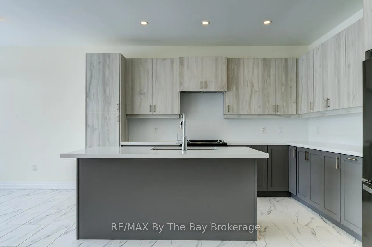 Photo 13 of 190 Mapleside Drive, Wasaga Beach — HOMEH