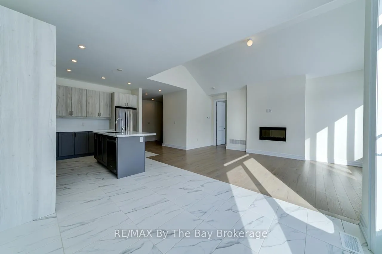 Photo 16 of 190 Mapleside Drive, Wasaga Beach — HOMEH