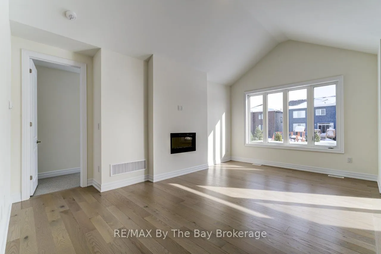 Photo 17 of 190 Mapleside Drive, Wasaga Beach — HOMEH