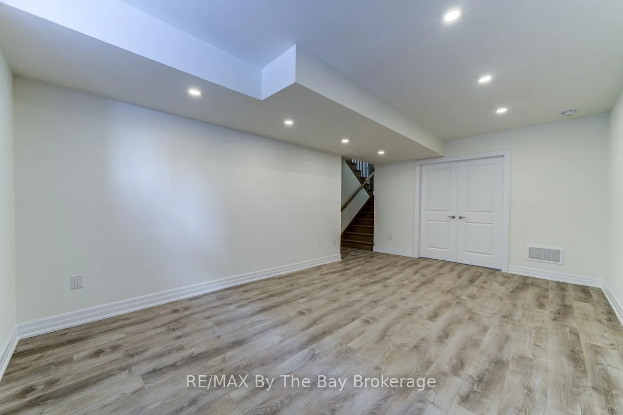 Photo 25 of 190 Mapleside Drive, Wasaga Beach — HOMEH
