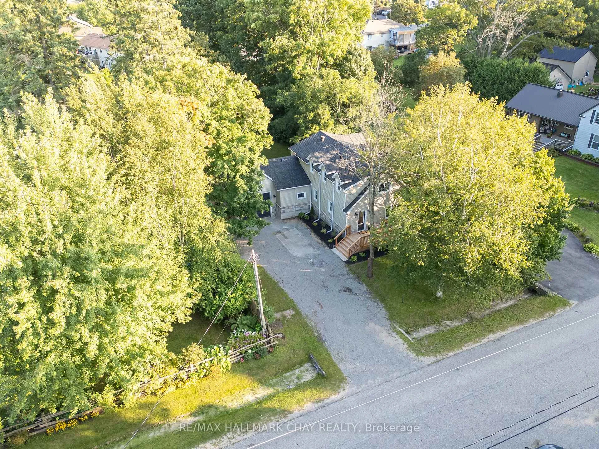 Photo 38 of 9 Mill Street W, Springwater, Hillsdale — HOMEH
