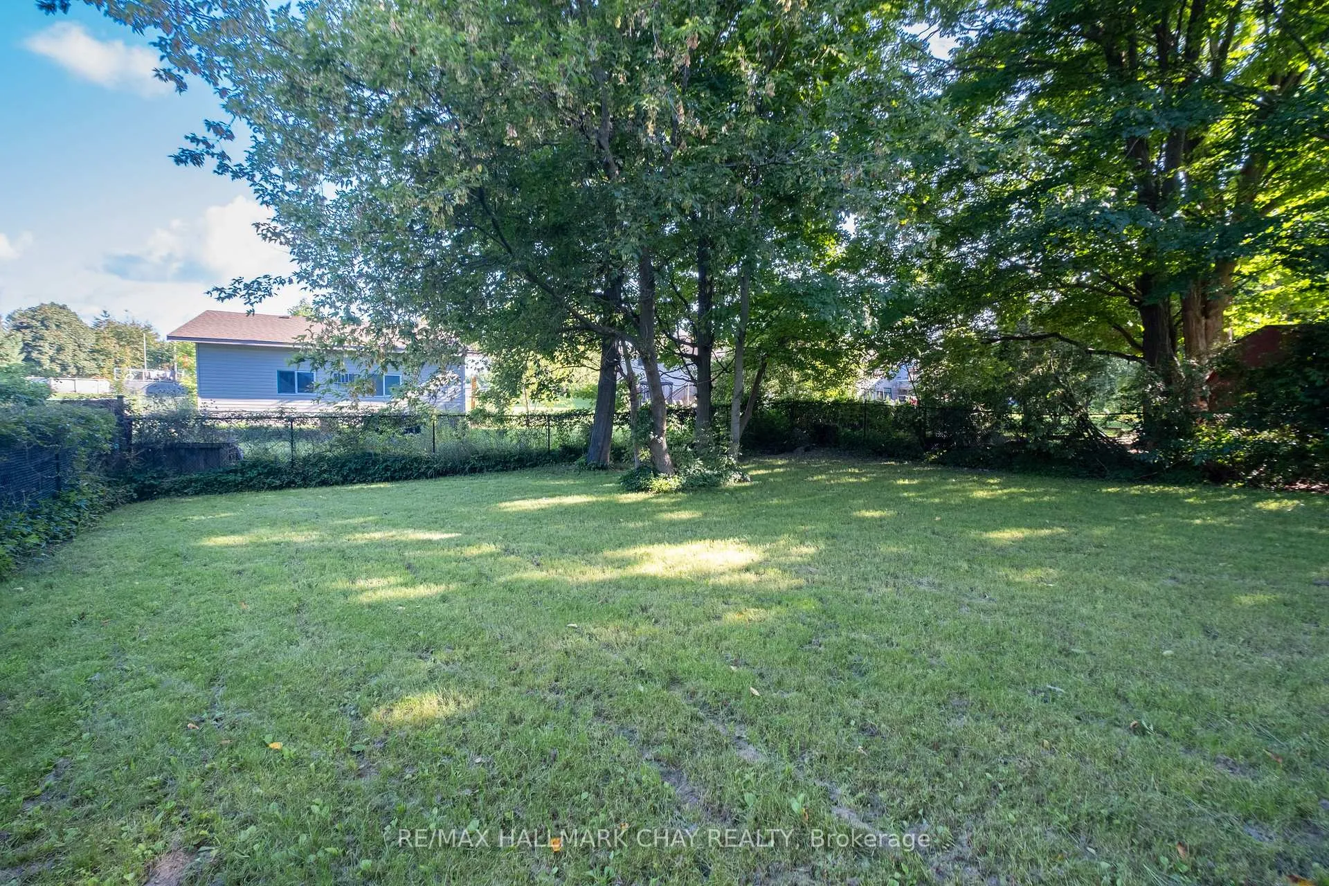 Photo 43 of 9 Mill Street W, Springwater, Hillsdale — HOMEH