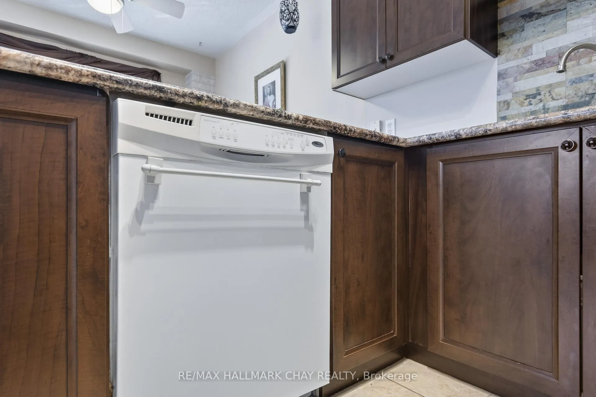 Photo 14 of 12 Parkside Crescent, Essa, Angus — HOMEH