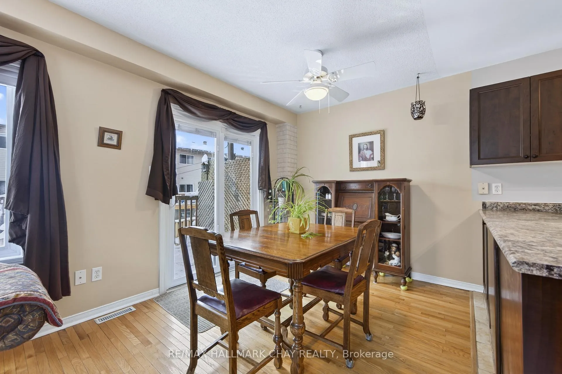 Photo 16 of 12 Parkside Crescent, Essa, Angus — HOMEH