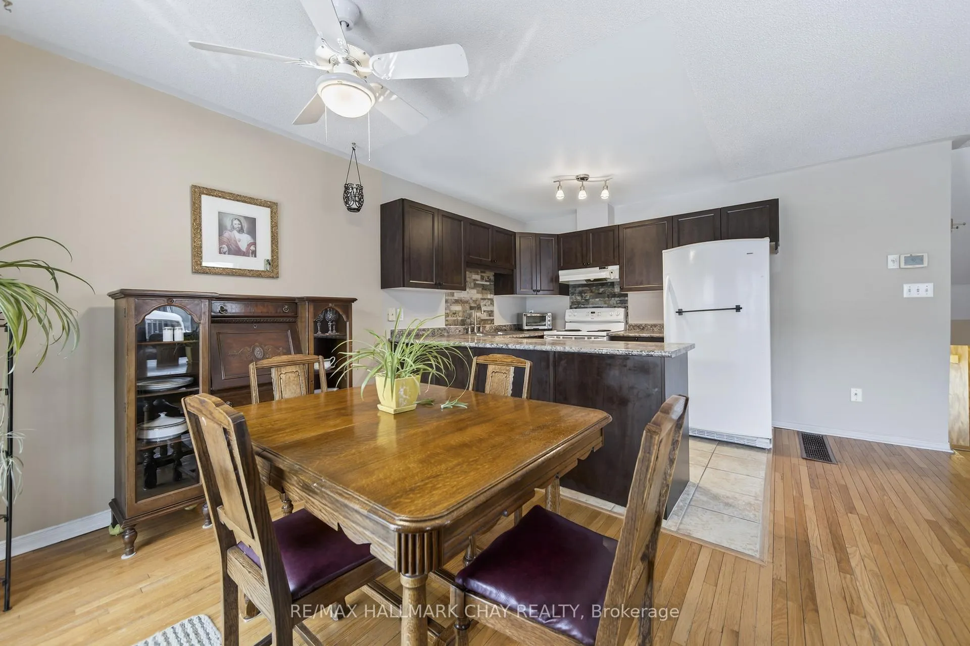 Photo 19 of 12 Parkside Crescent, Essa, Angus — HOMEH