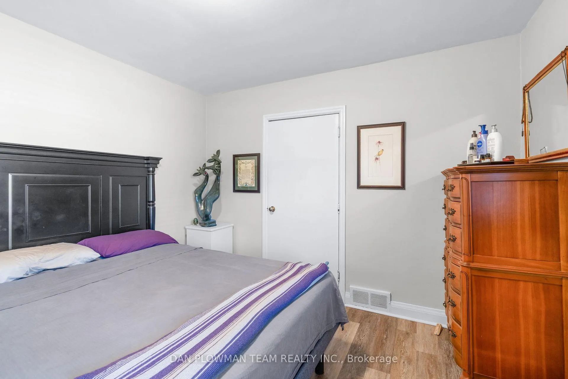 Photo 11 of 232 James Street E, Cobourg — HOMEH