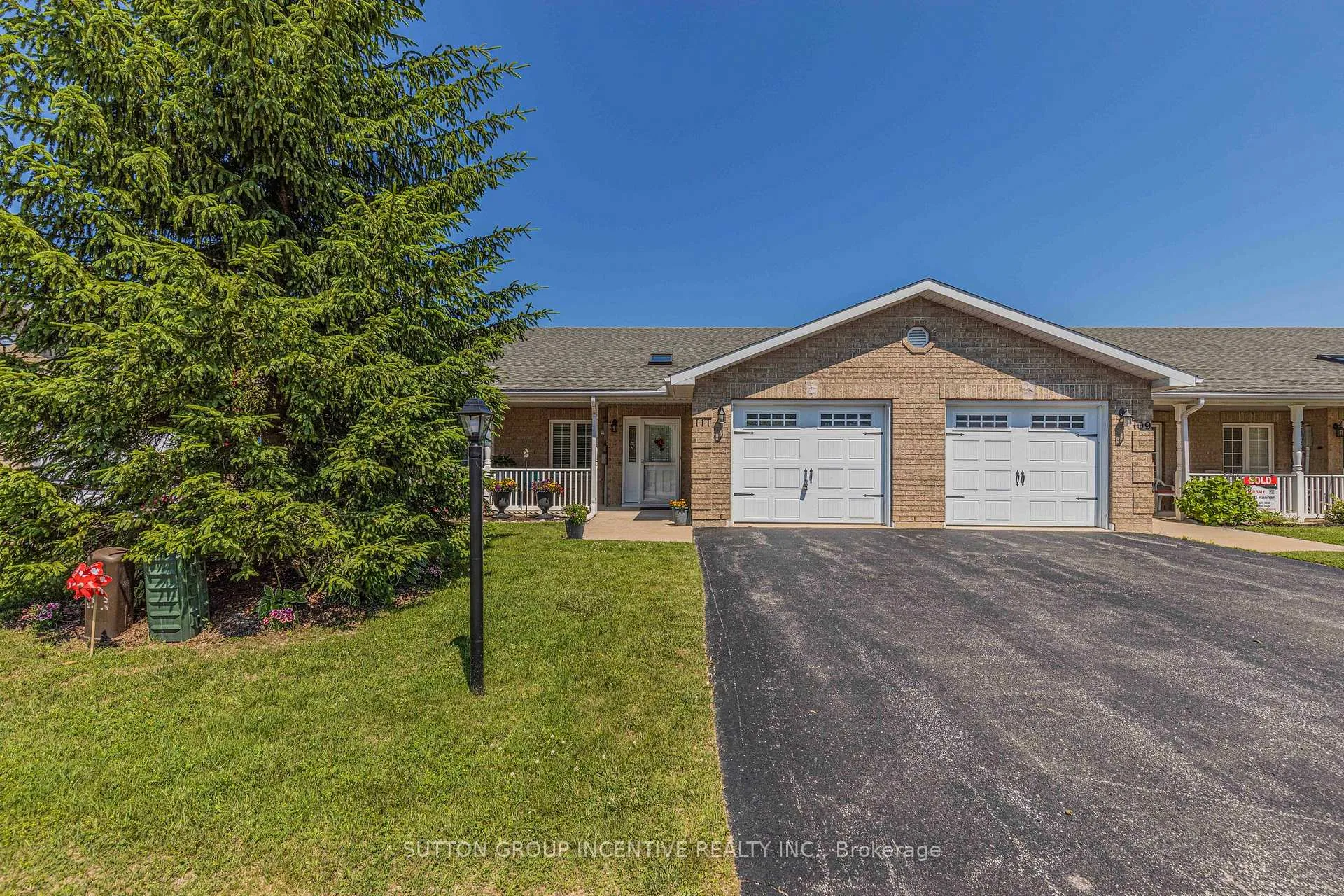 Photo 3 of 111 Meadow Lane, Wasaga Beach — HOMEH