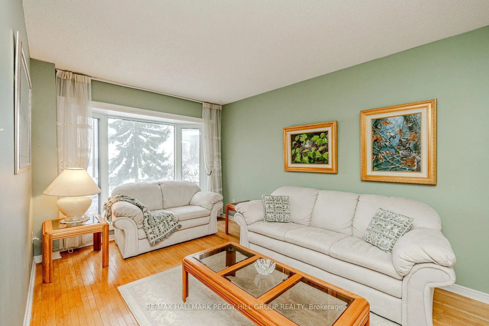 Photo 2 of 39 Grasett Crescent, Barrie, West Bayfield — HOMEH