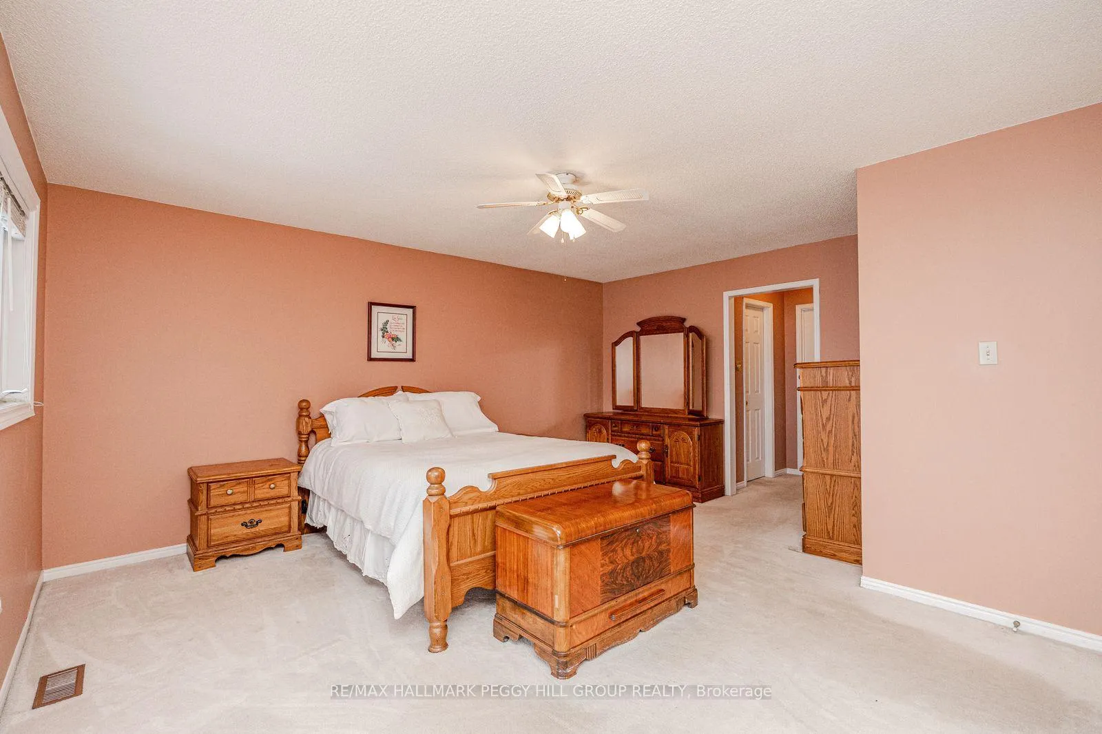 Photo 7 of 39 Grasett Crescent, Barrie, West Bayfield — HOMEH