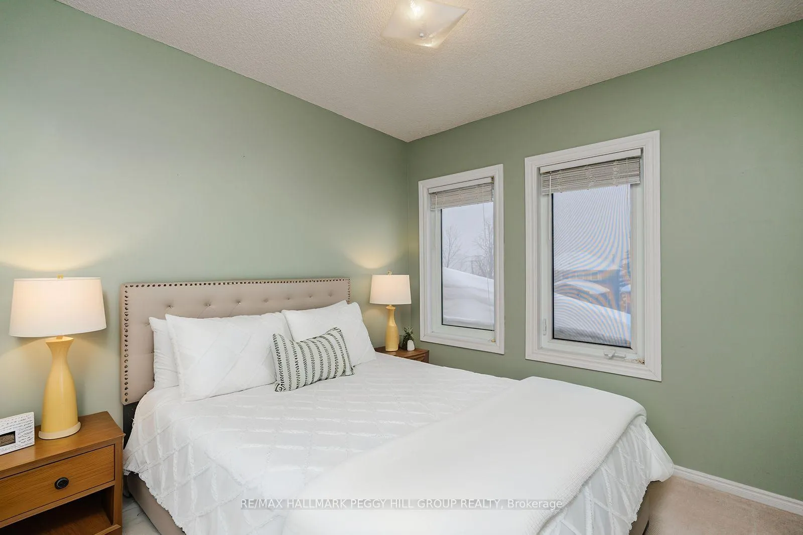 Photo 11 of 39 Grasett Crescent, Barrie, West Bayfield — HOMEH