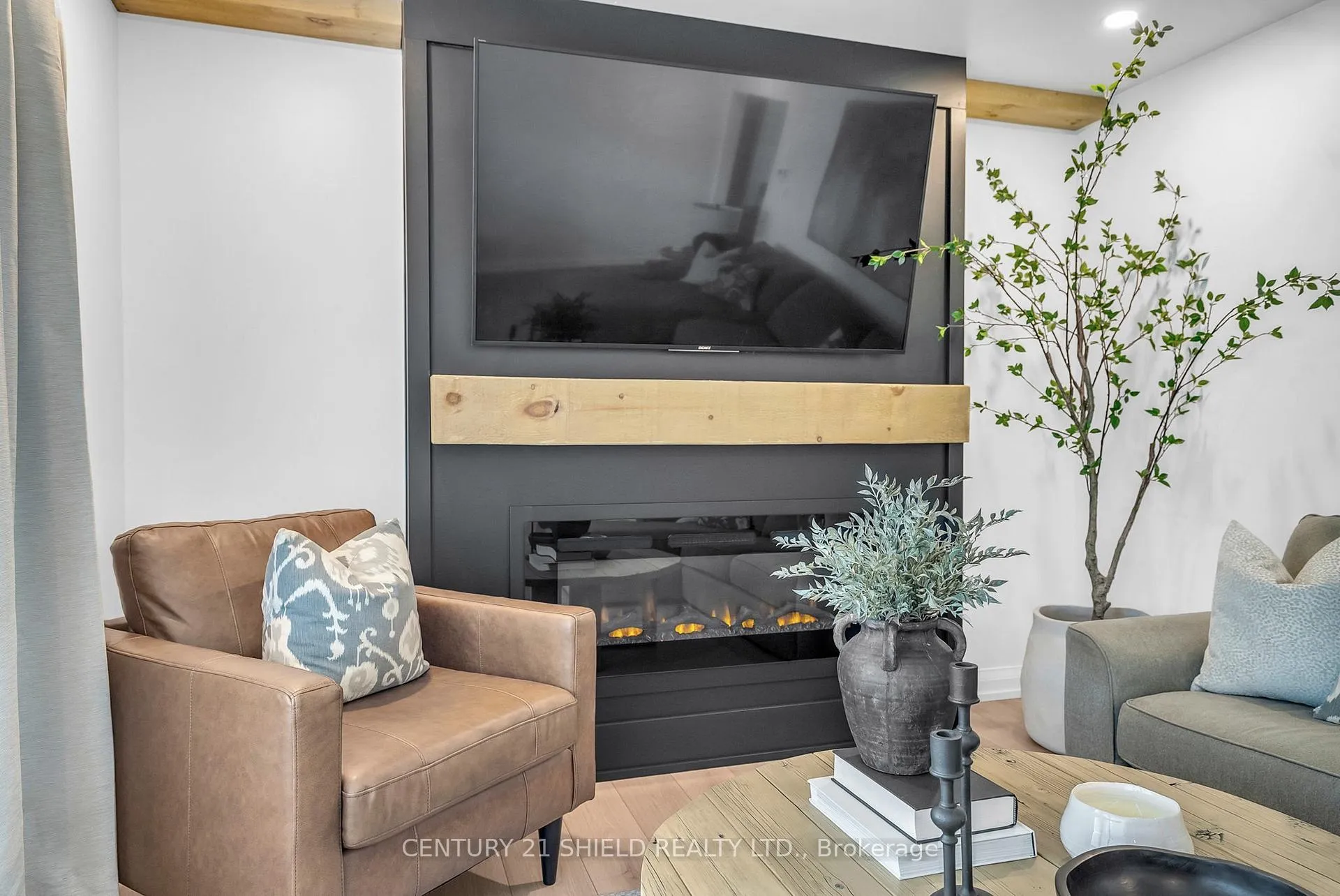 Photo 11 of 208 Anthony Street, Cornwall — HOMEH