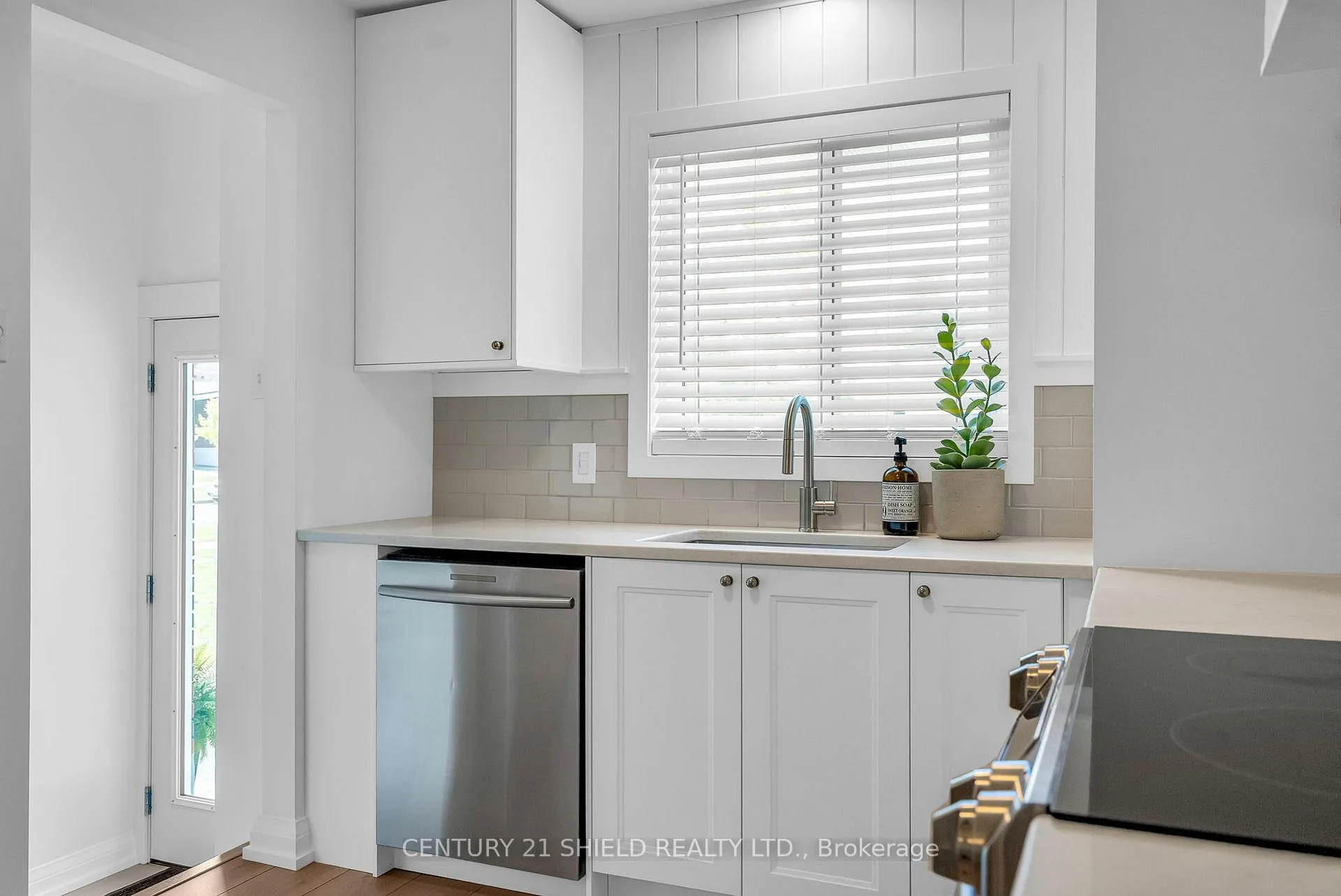 Photo 17 of 208 Anthony Street, Cornwall — HOMEH