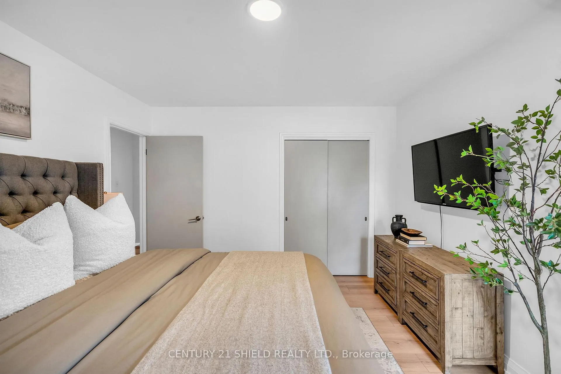Photo 21 of 208 Anthony Street, Cornwall — HOMEH