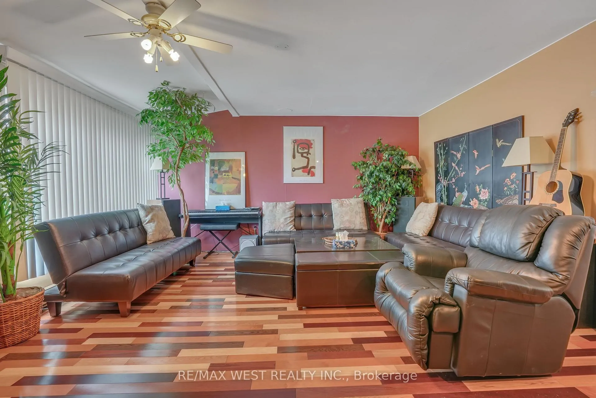 Photo 1 of 32 59th Street S, Wasaga Beach — HOMEH