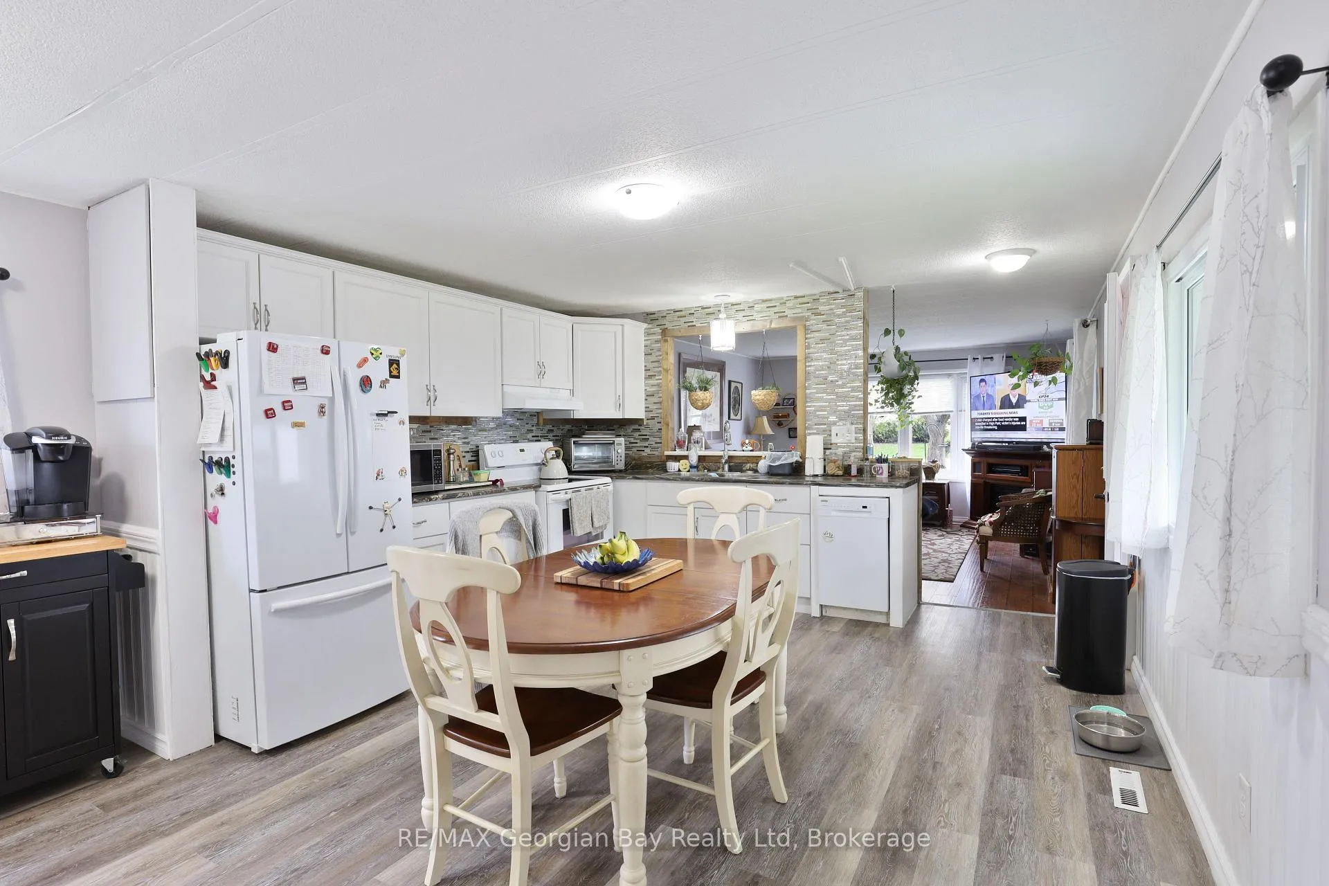 Photo 7 of 32 Northland Road, Midland — HOMEH