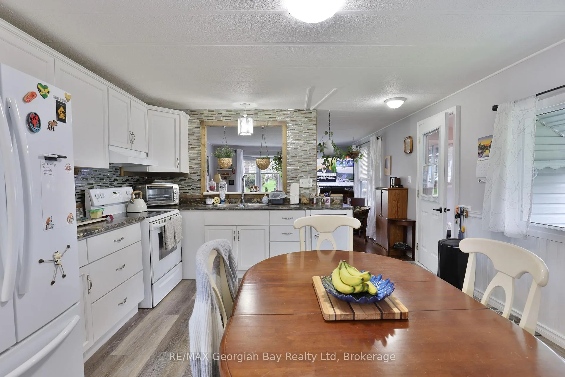 Photo 8 of 32 Northland Road, Midland — HOMEH