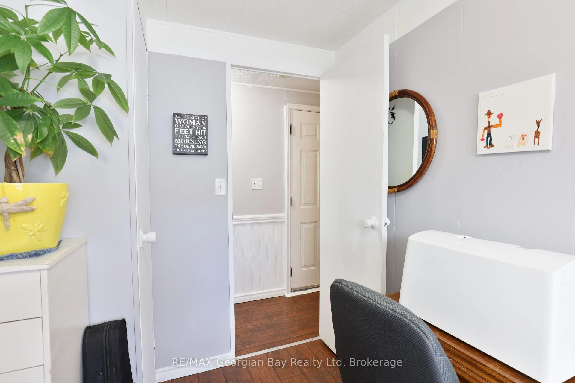 Photo 13 of 32 Northland Road, Midland — HOMEH