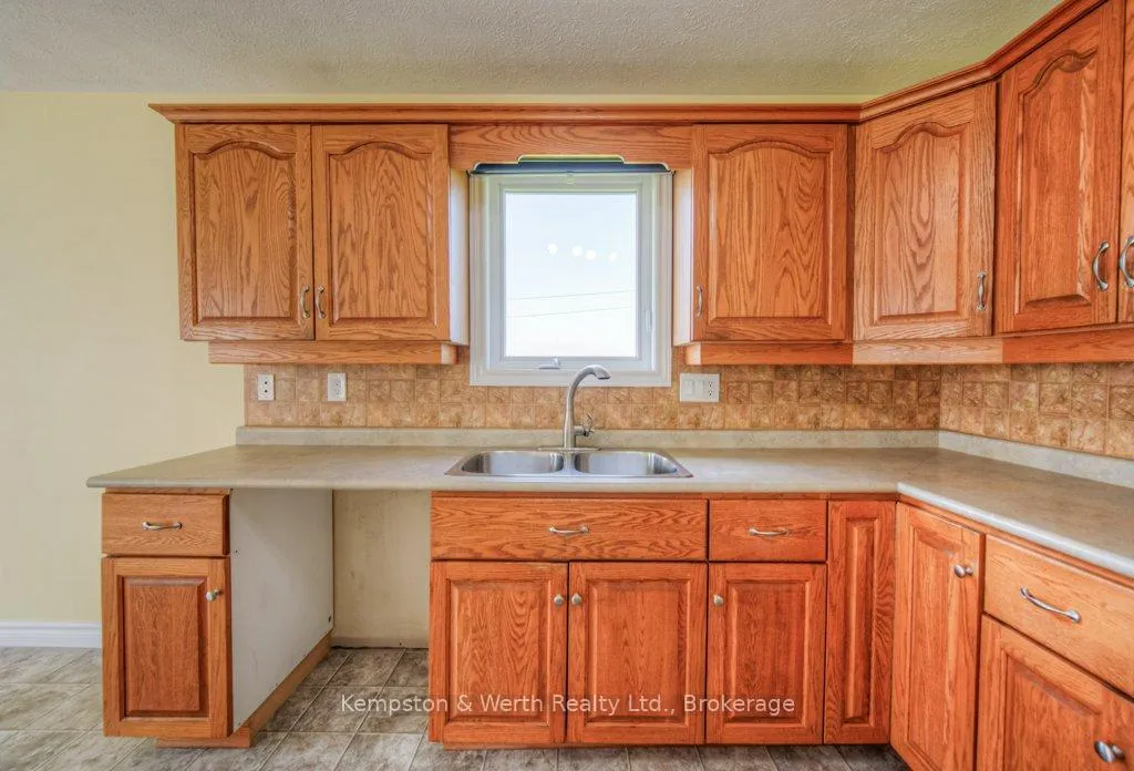 Photo 13 of 8430 175 Road, North Perth, Wallace — HOMEH