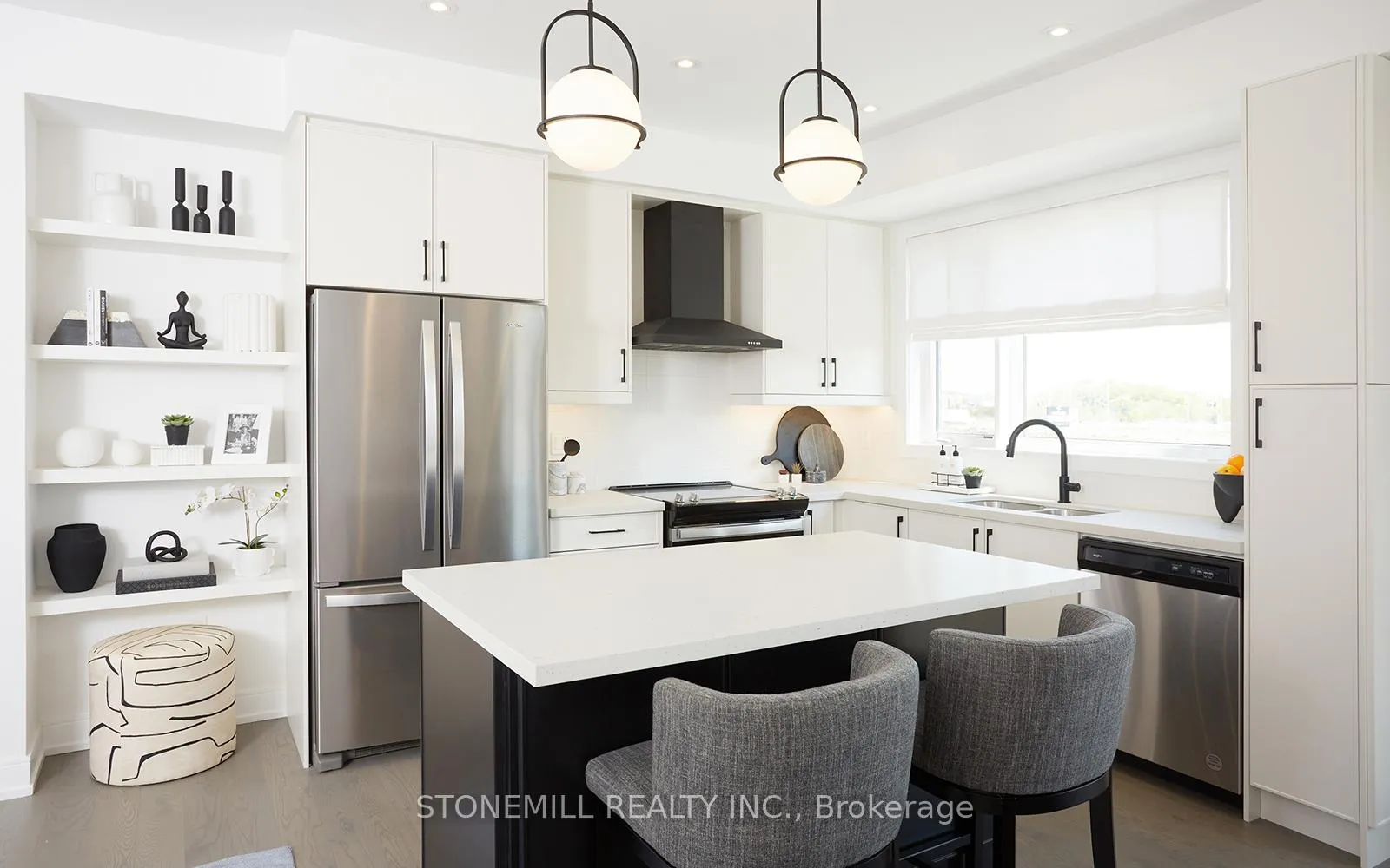Photo 5 of 803 Smoothwater Lane, Pickering, Rural Pickering — HOMEH